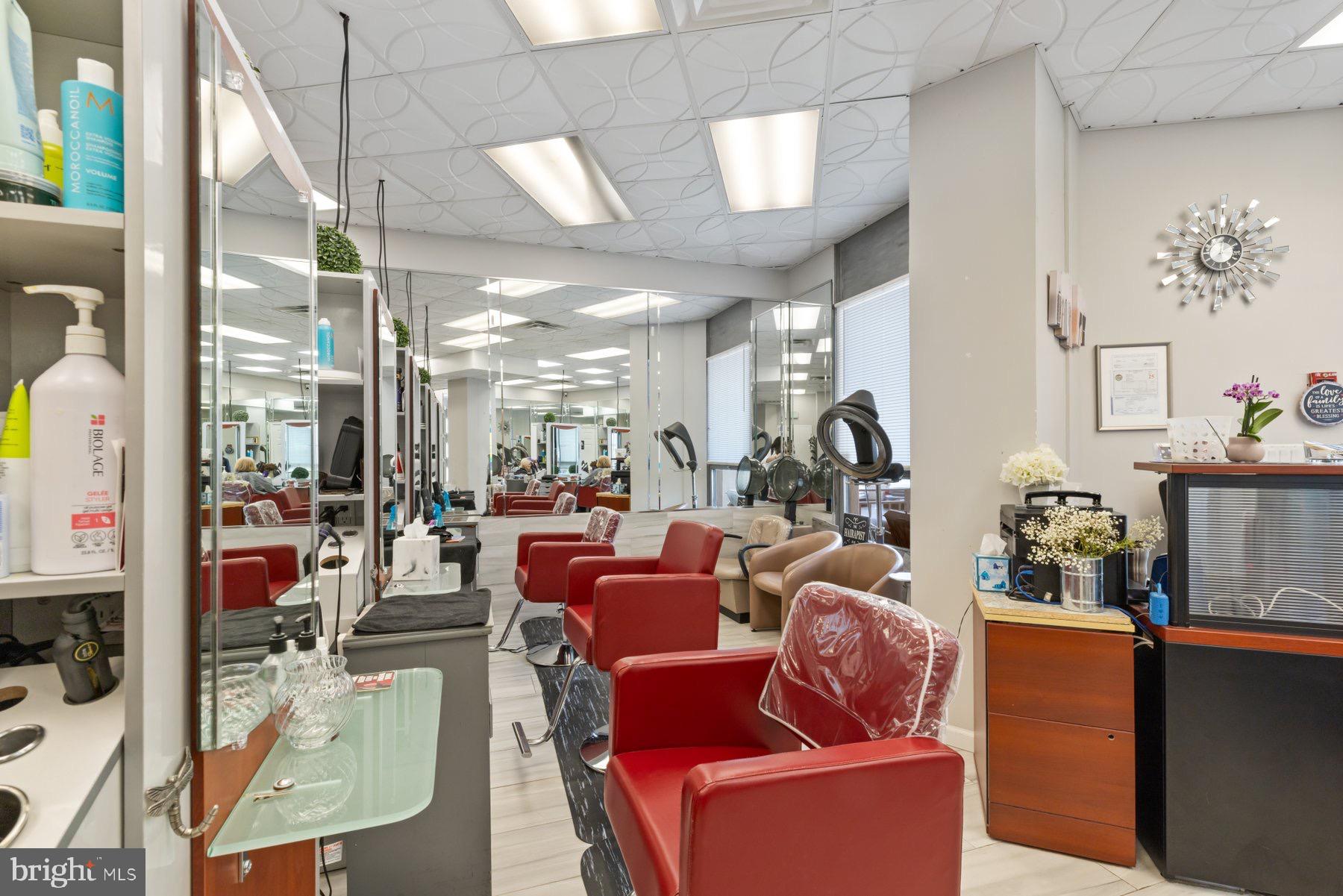 RIDGELY TOWSON CENTER - Residential