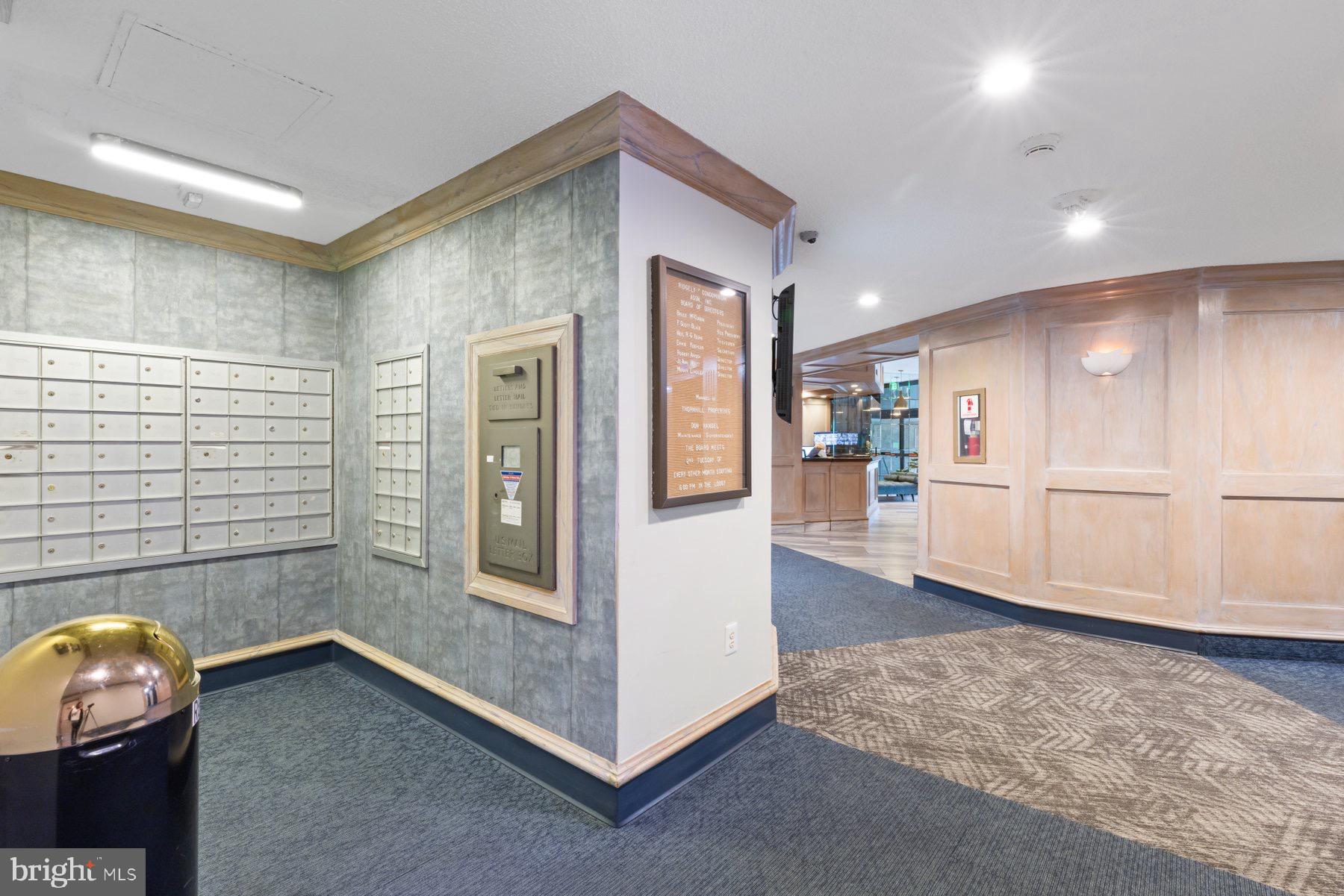 RIDGELY TOWSON CENTER - Residential