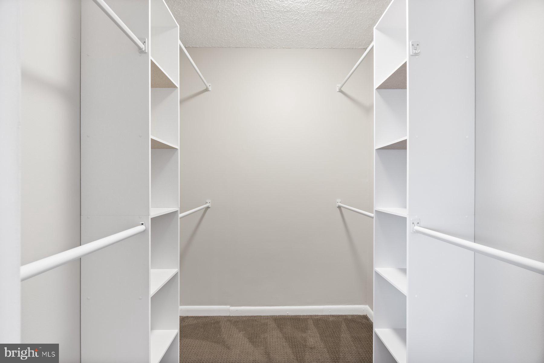 RIDGELY TOWSON CENTER - Residential