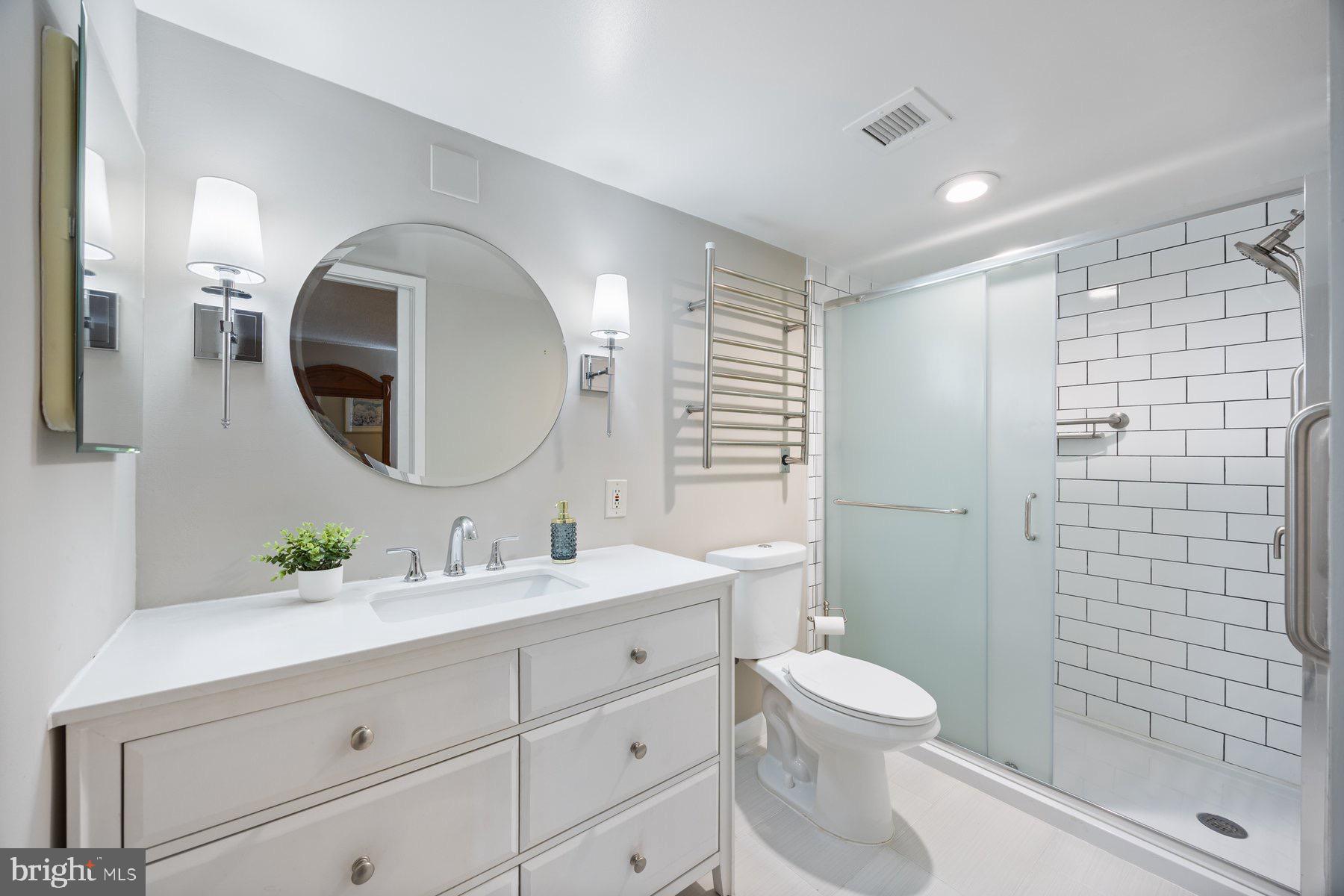 RIDGELY TOWSON CENTER - Residential