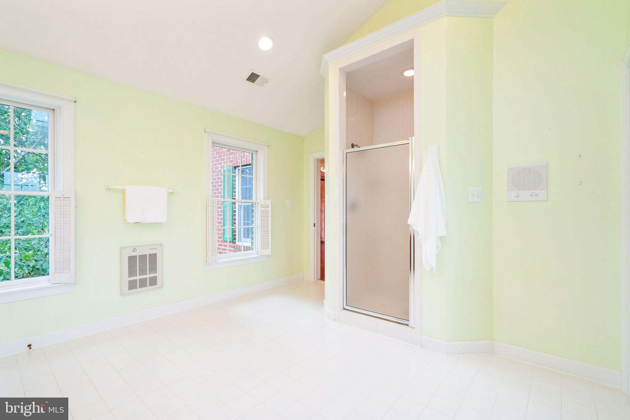 WATERFORD - Residential