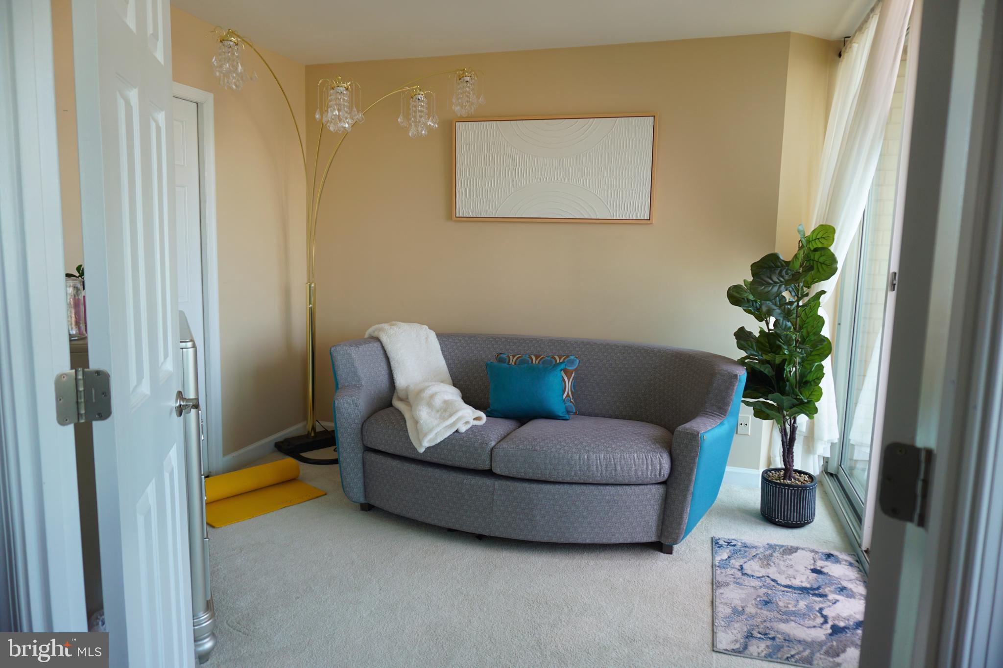 HARBORVIEW CONDOMINIUMS - Residential