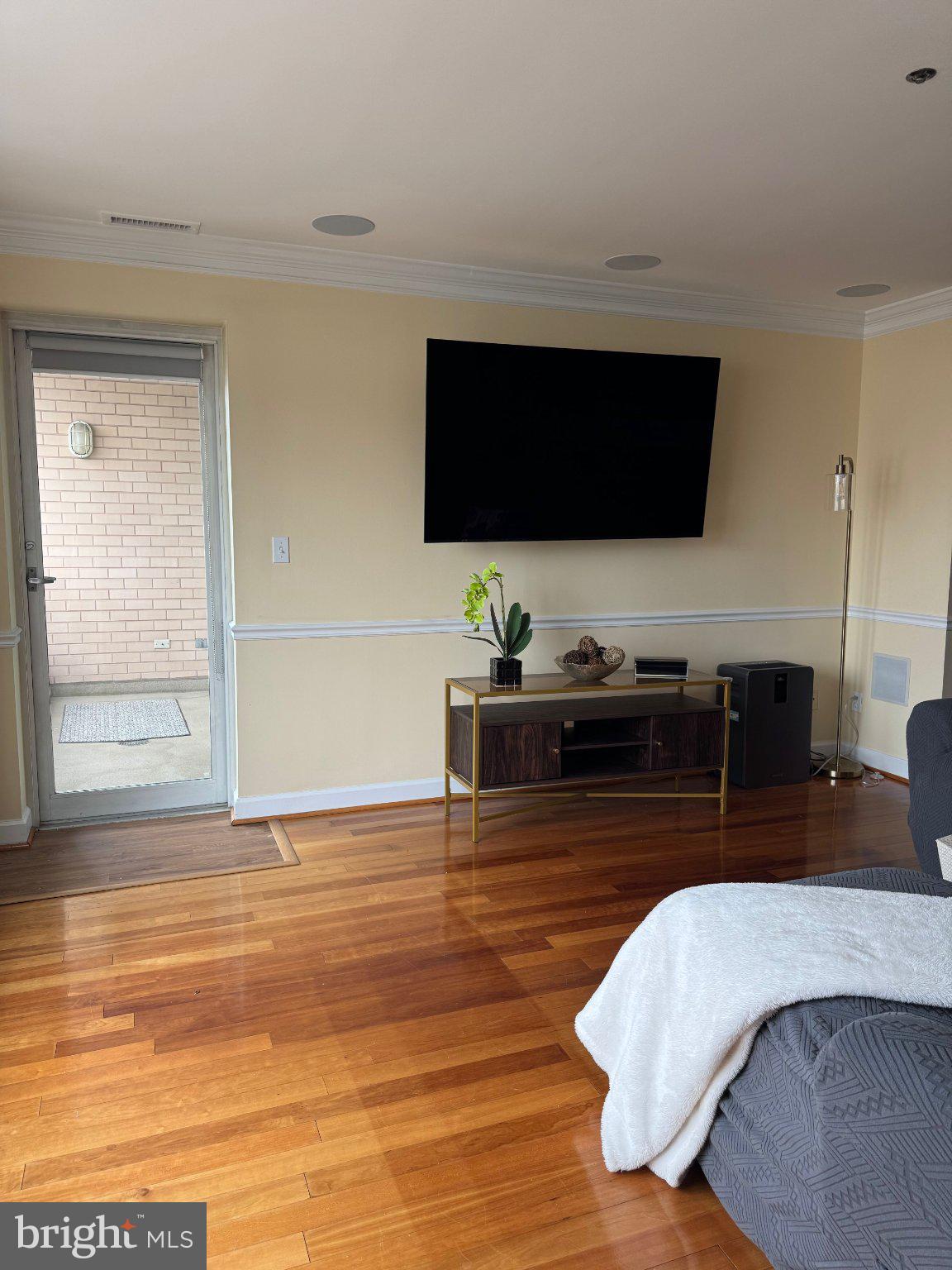 HARBORVIEW CONDOMINIUMS - Residential