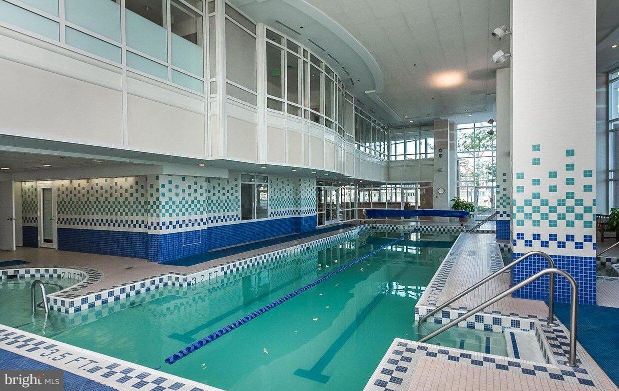 HARBORVIEW CONDOMINIUMS - Residential