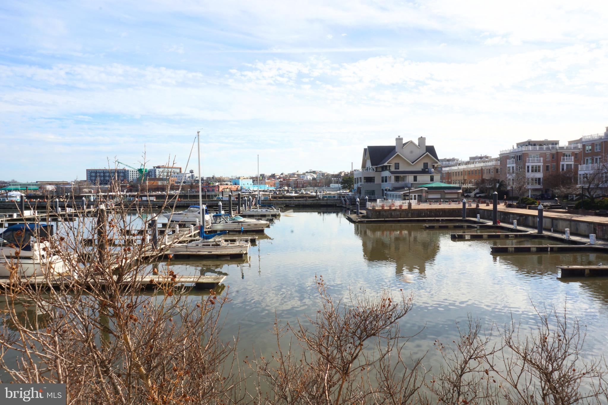 HARBORVIEW CONDOMINIUMS - Residential