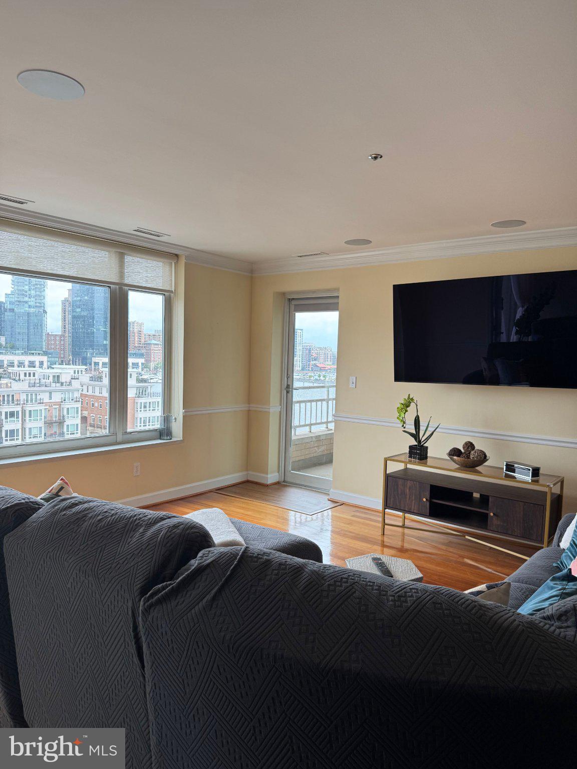 HARBORVIEW CONDOMINIUMS - Residential