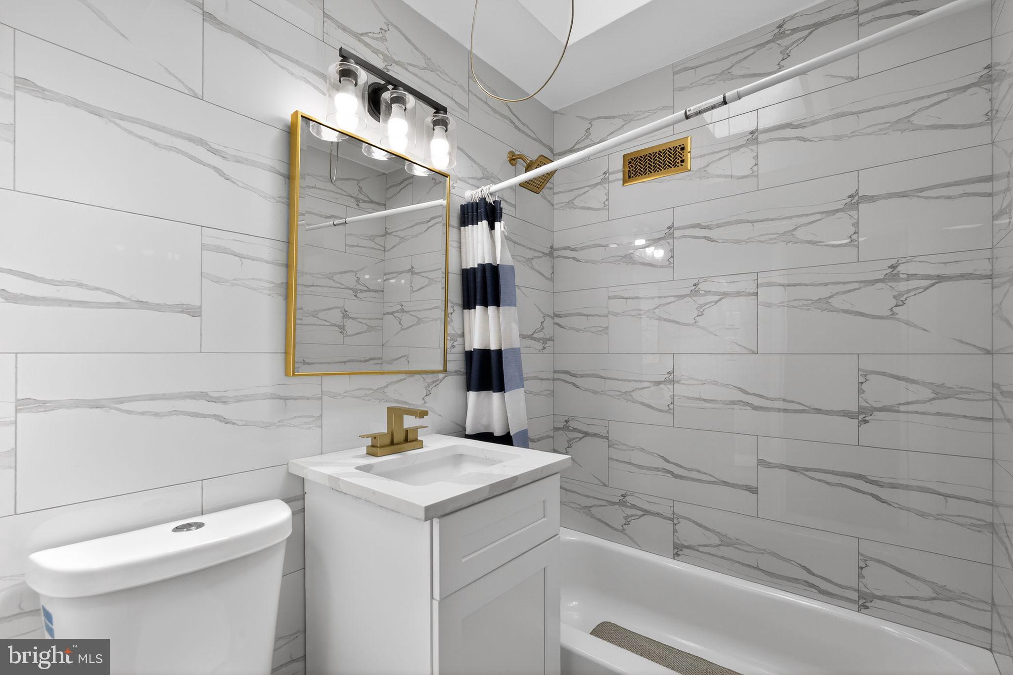 OXFORD CIRCLE - Residential