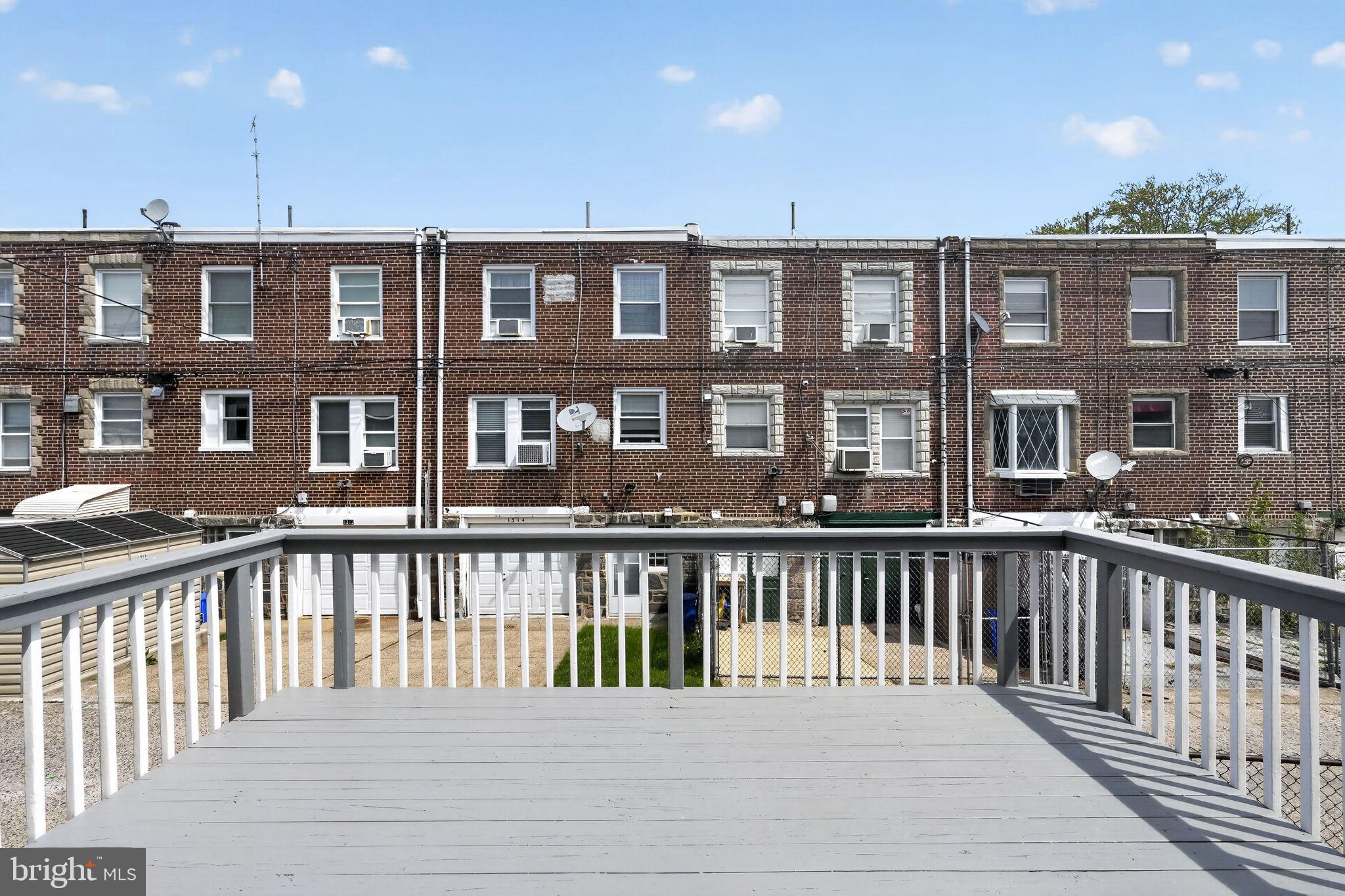 OXFORD CIRCLE - Residential