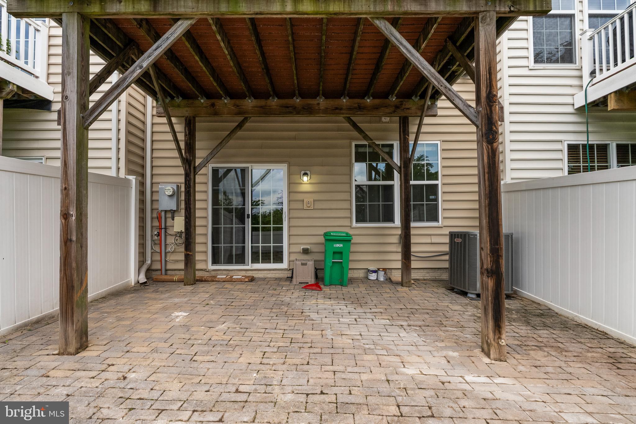 SUMMERFIELD - Residential Lease