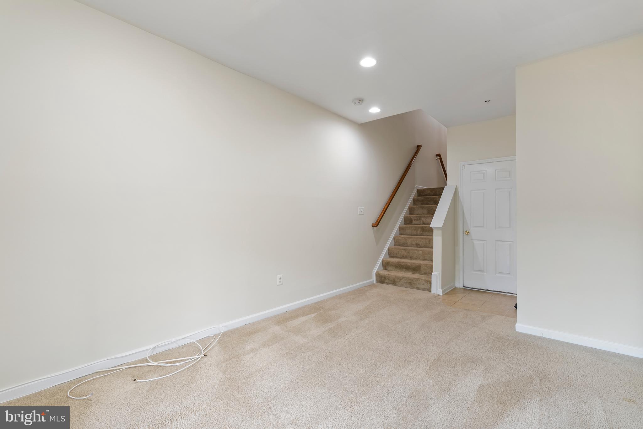 SUMMERFIELD - Residential Lease