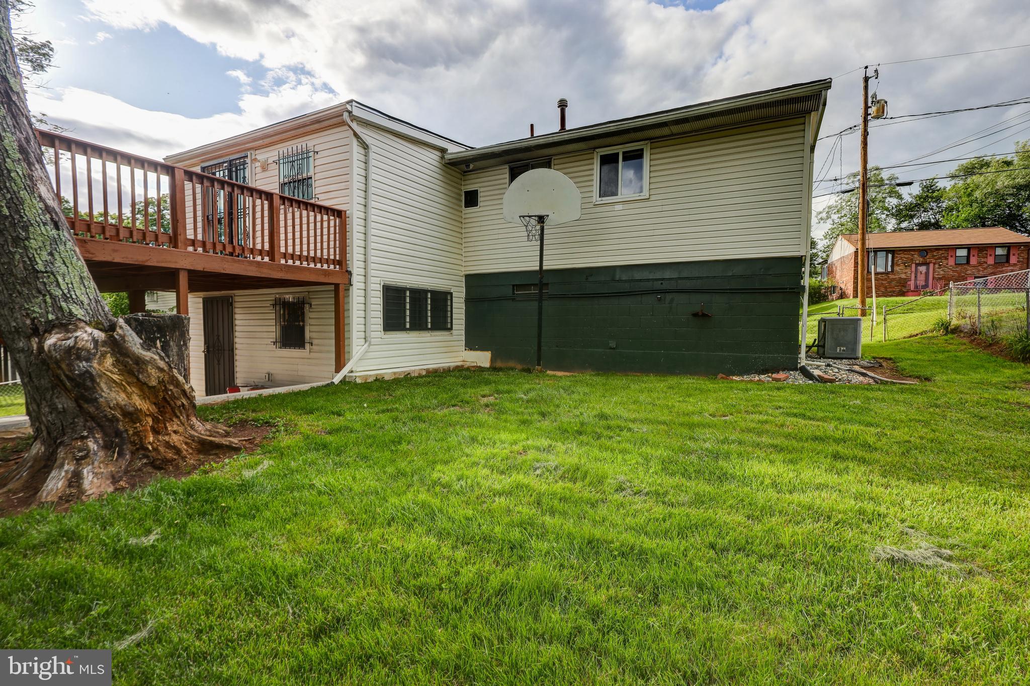 GLENARDEN WOODS - Residential