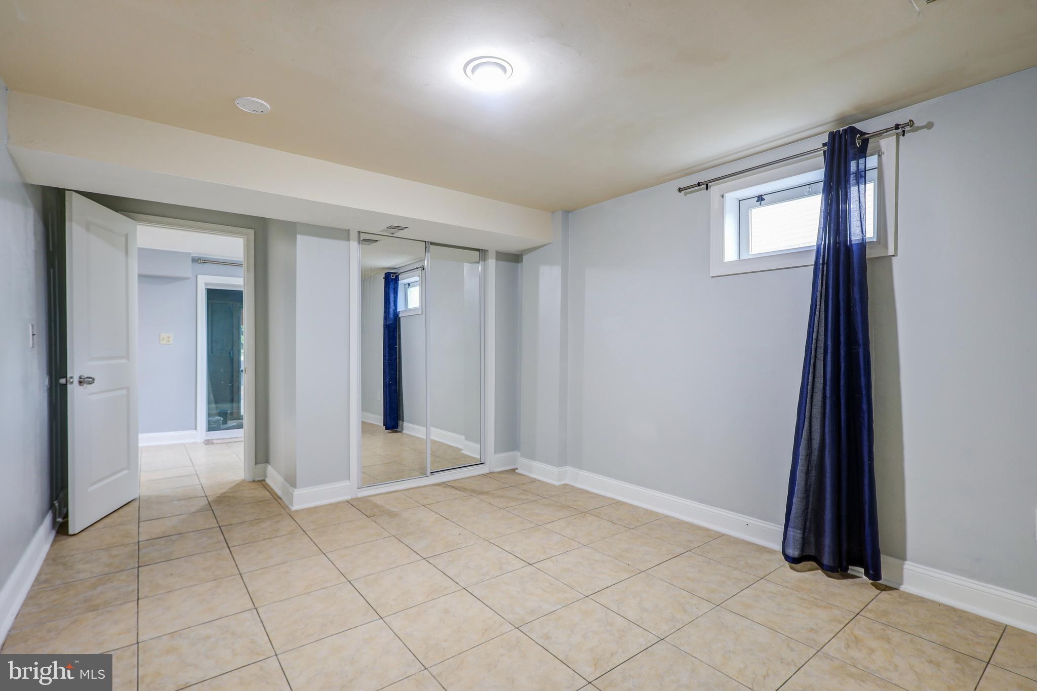 GLENARDEN WOODS - Residential