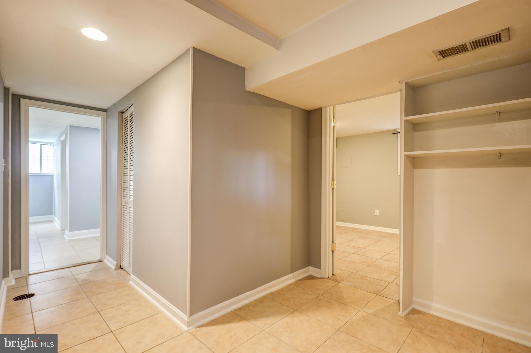 GLENARDEN WOODS - Residential