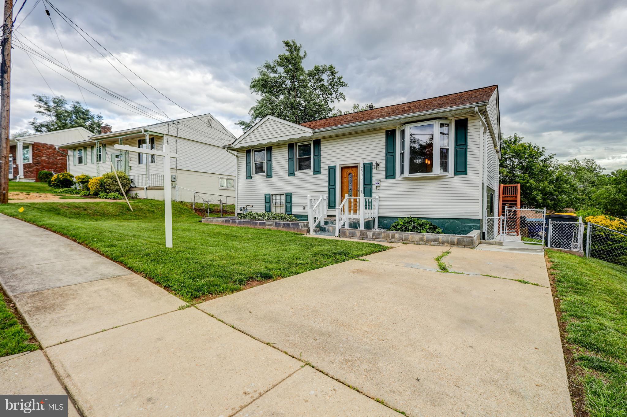 GLENARDEN WOODS - Residential