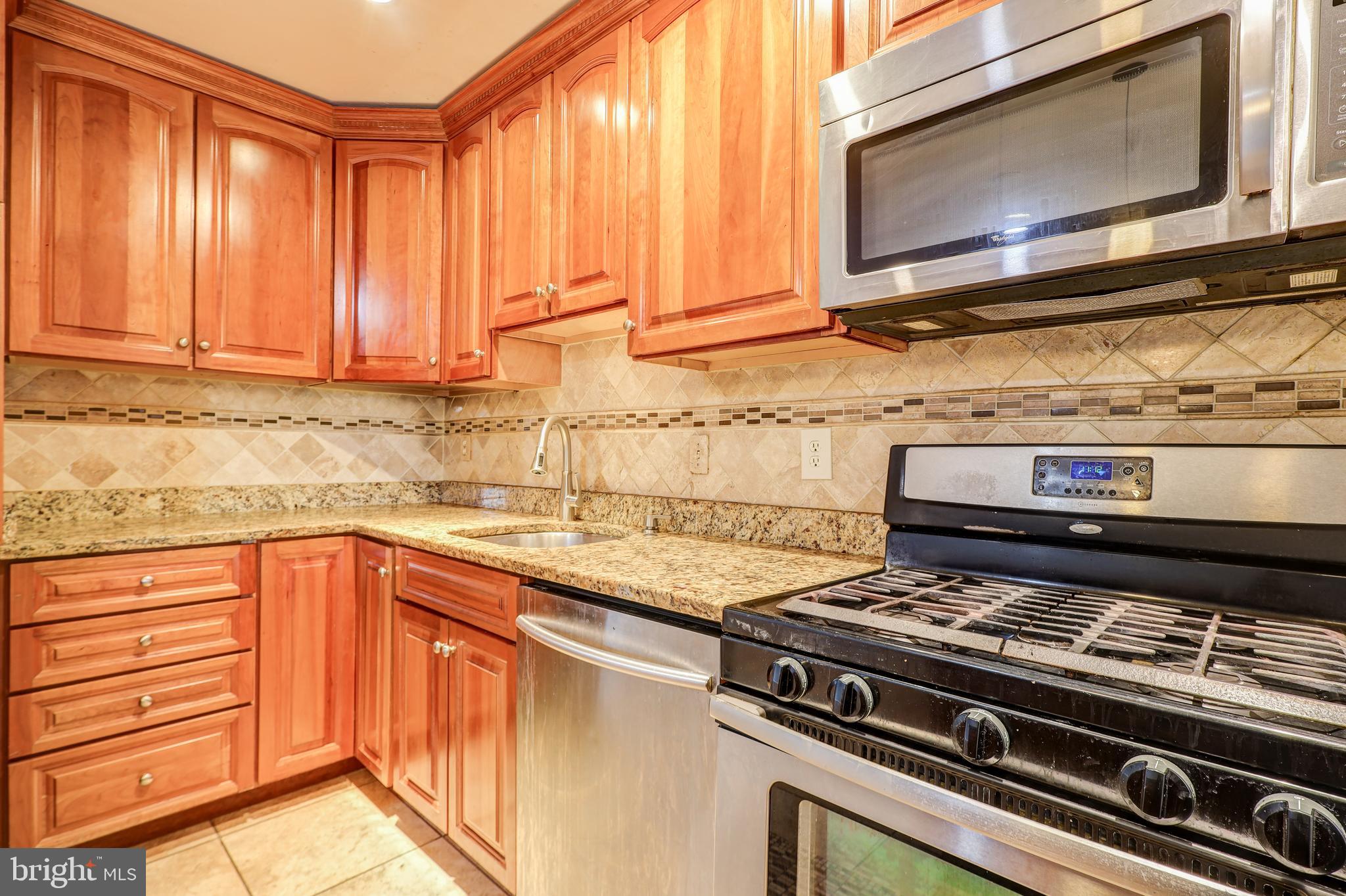 GLENARDEN WOODS - Residential