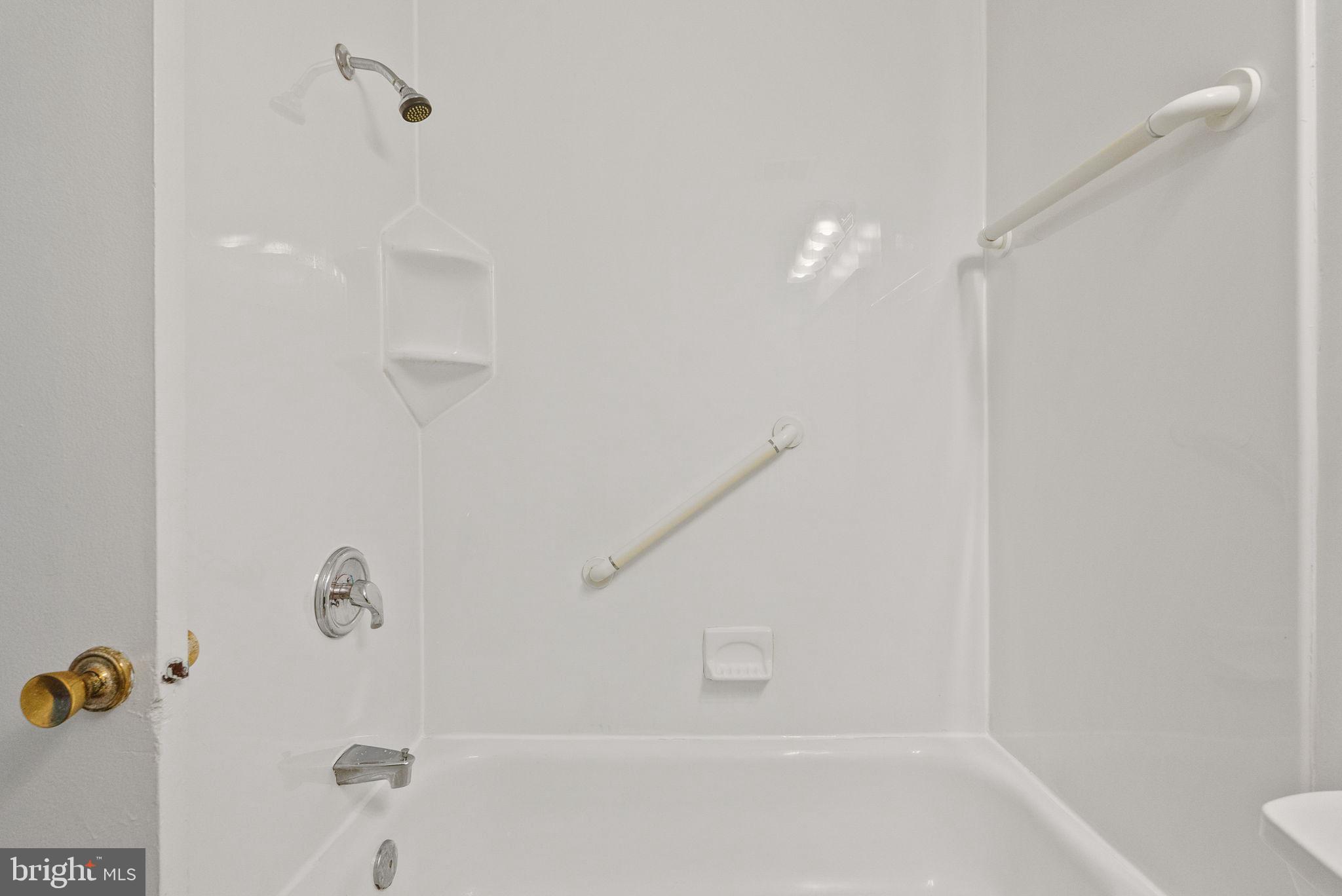 BELAIR TOWN - Residential Lease