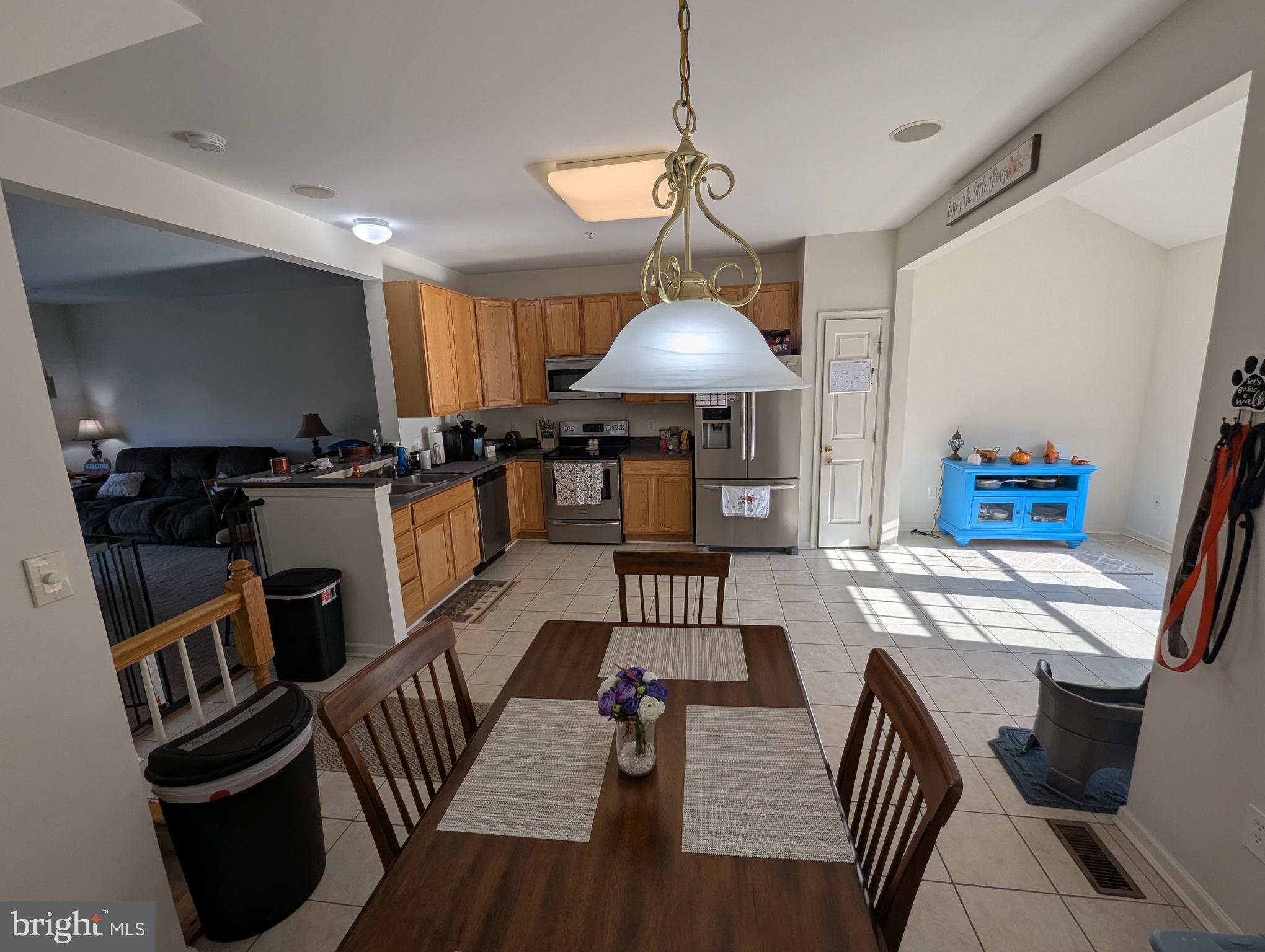 THE COURTS OF MALLORY - Residential