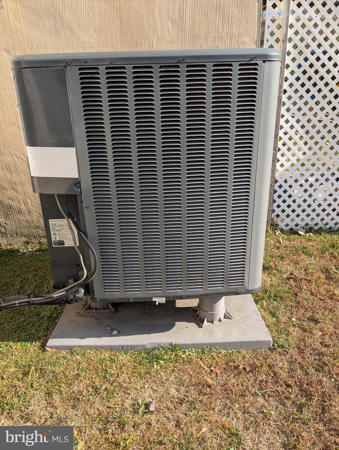 THE COURTS OF MALLORY - Residential