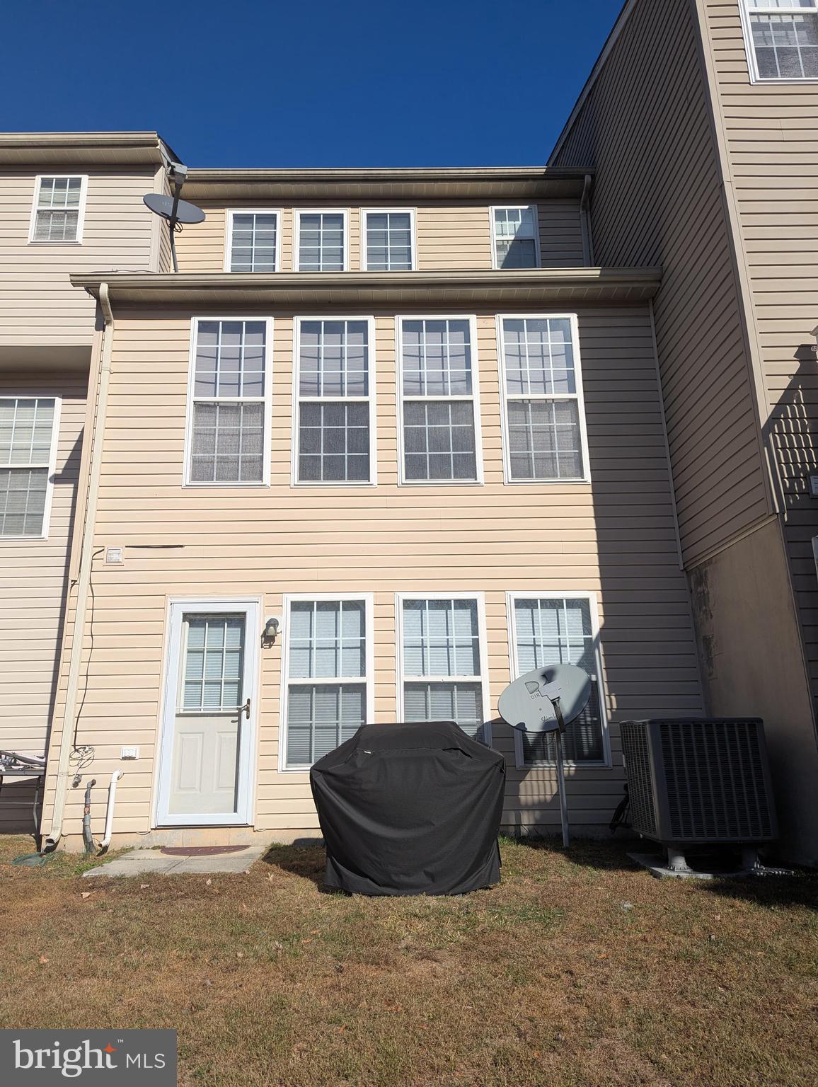 THE COURTS OF MALLORY - Residential