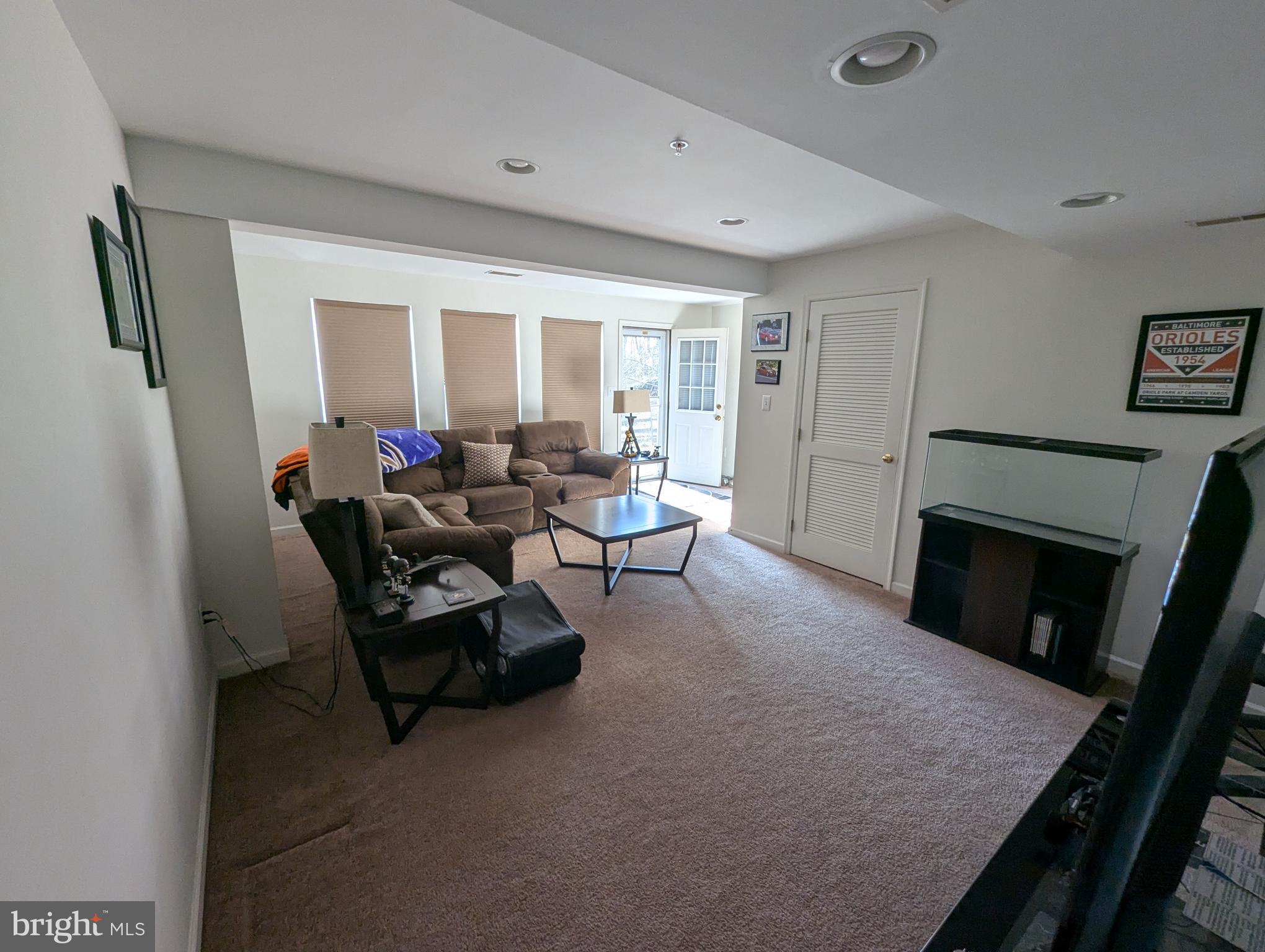 THE COURTS OF MALLORY - Residential