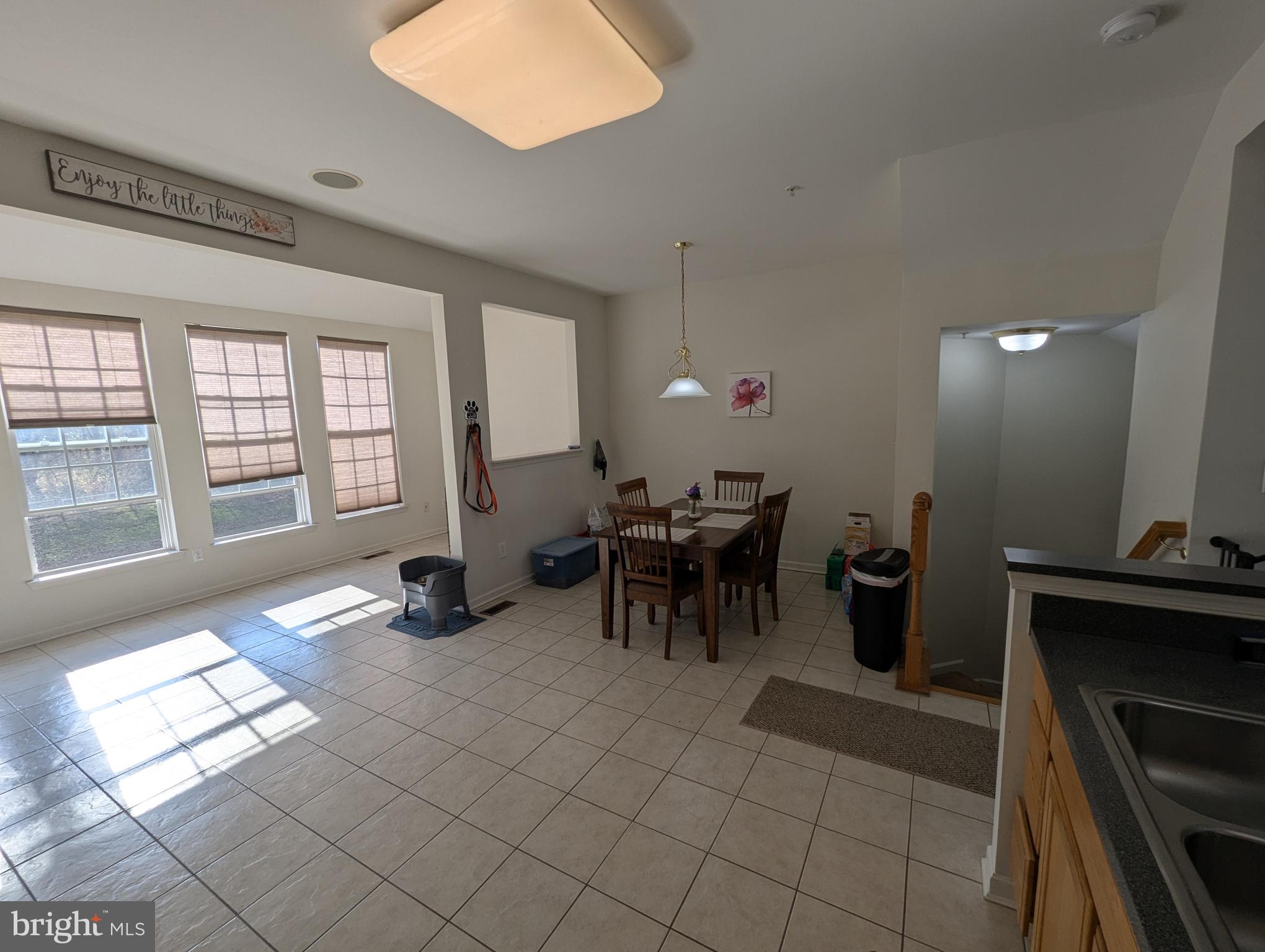 THE COURTS OF MALLORY - Residential