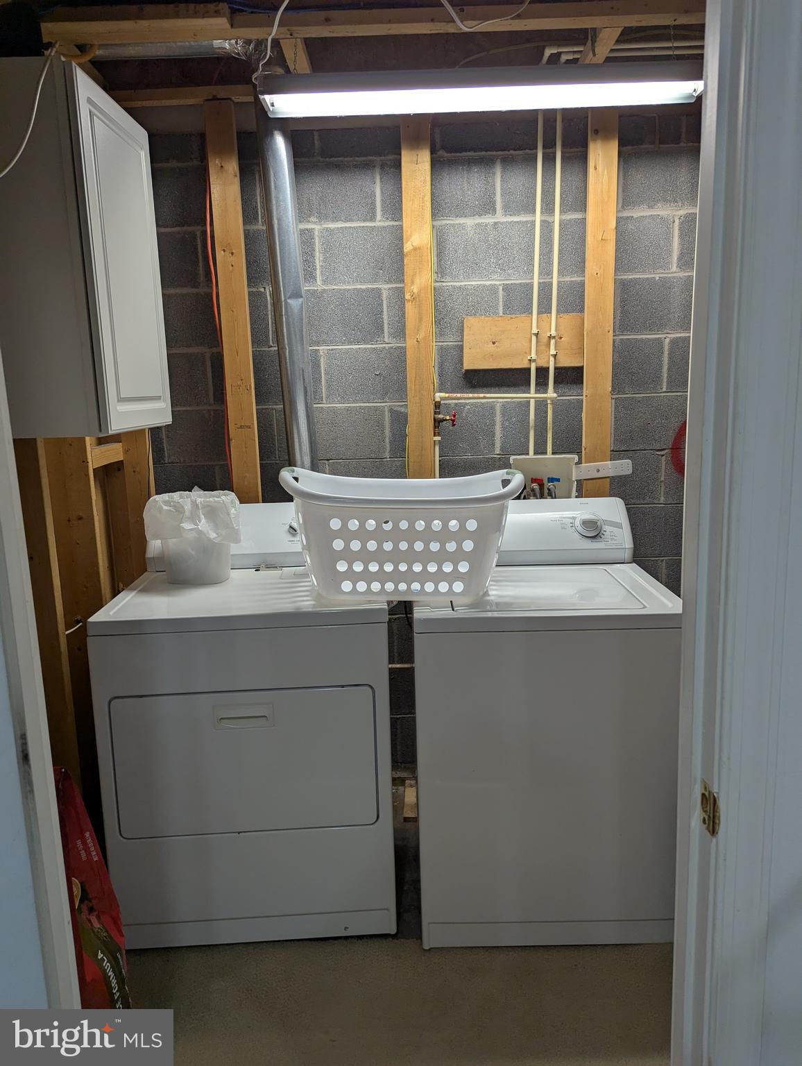 THE COURTS OF MALLORY - Residential