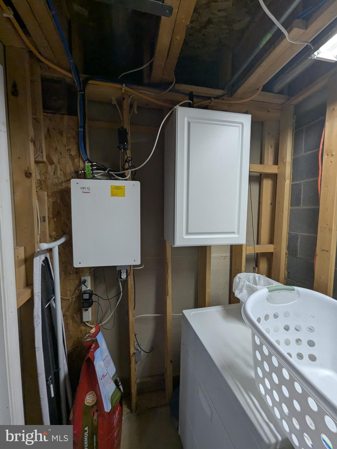 THE COURTS OF MALLORY - Residential