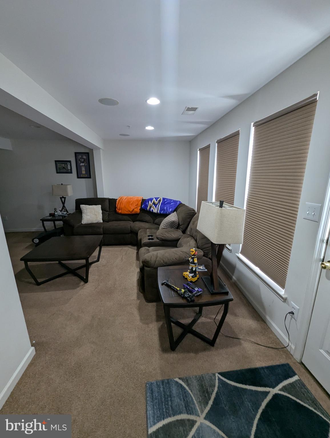 THE COURTS OF MALLORY - Residential