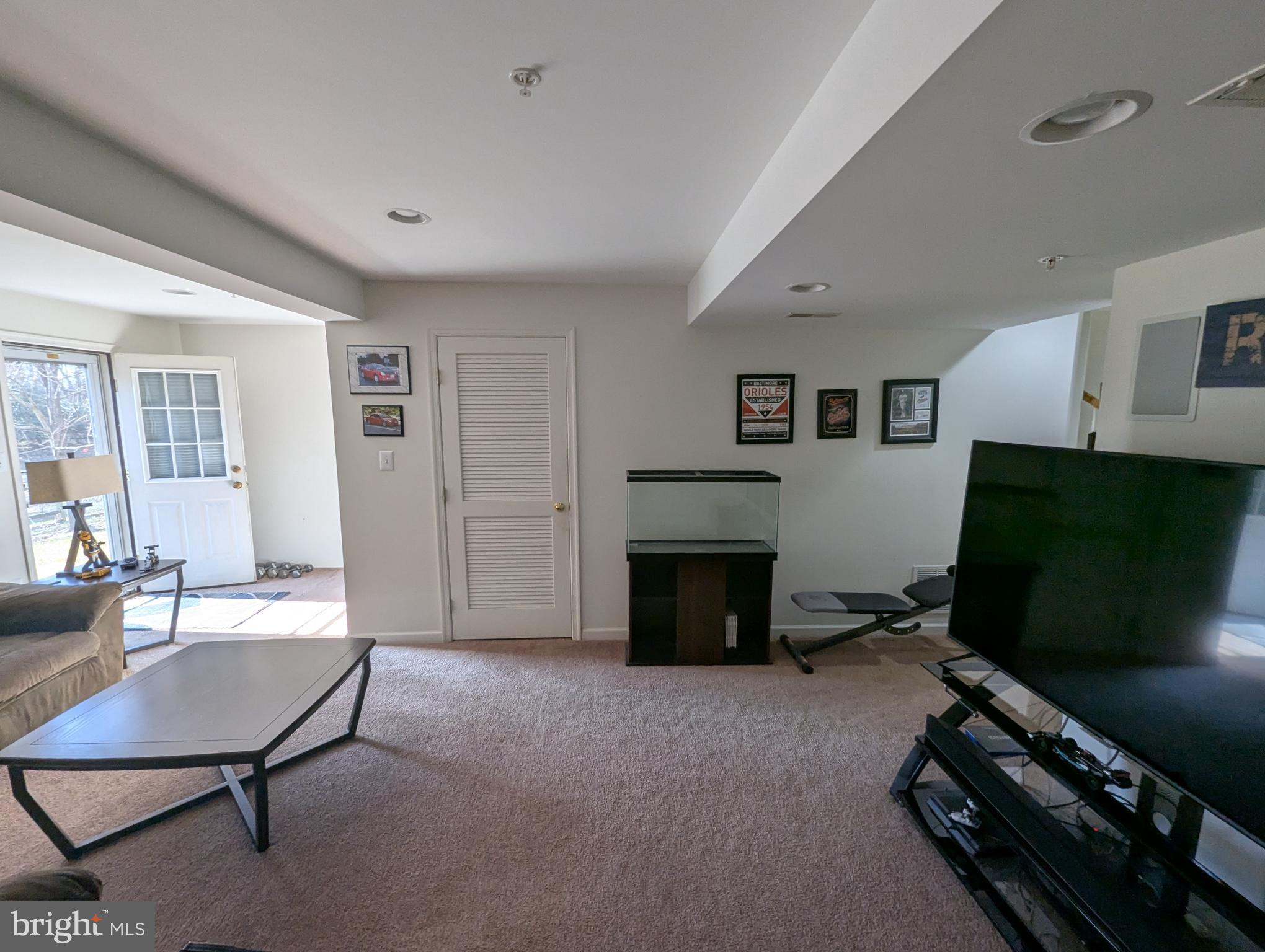 THE COURTS OF MALLORY - Residential