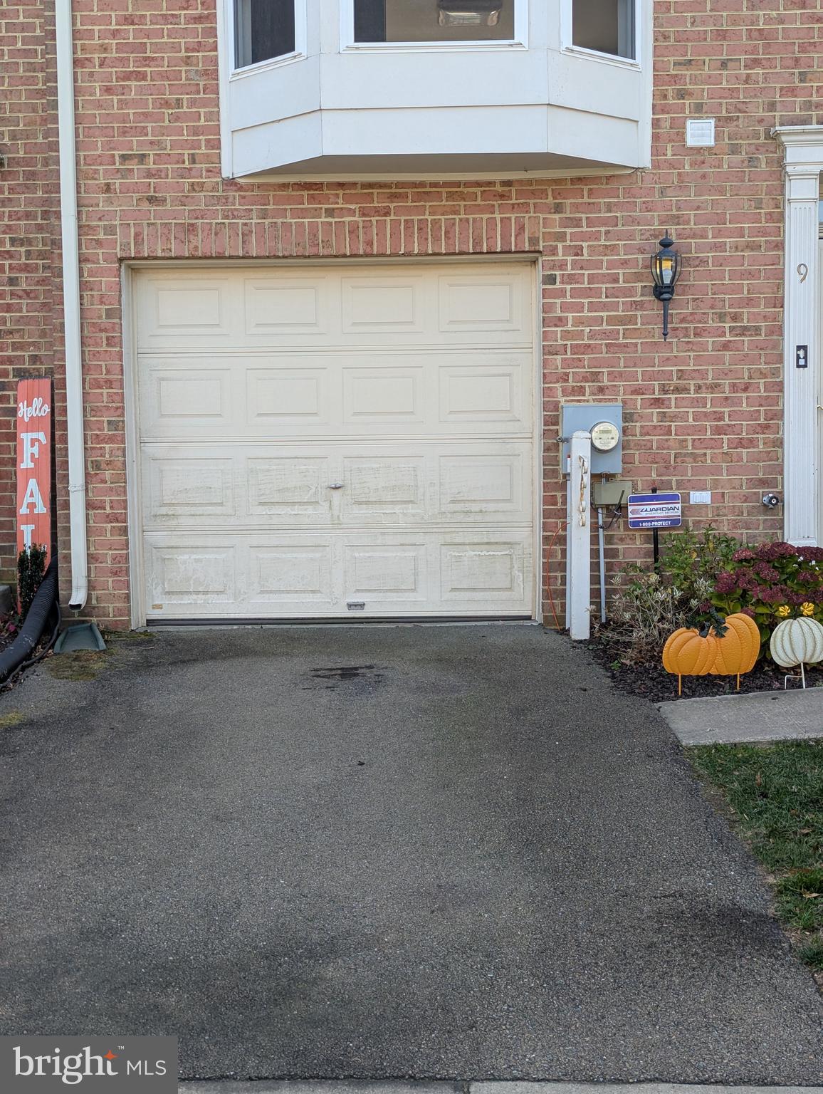 THE COURTS OF MALLORY - Residential