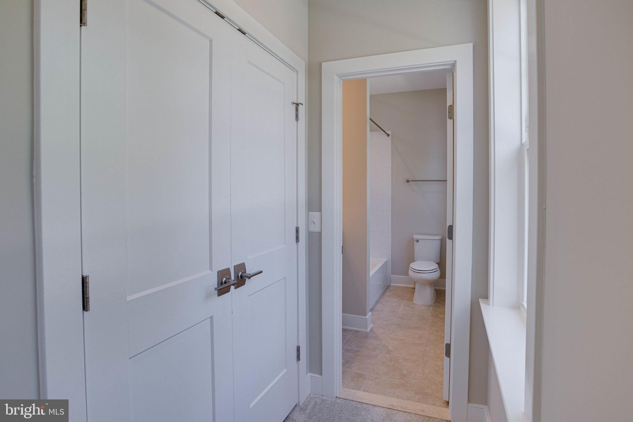 DUNN LORING WOODS - Residential