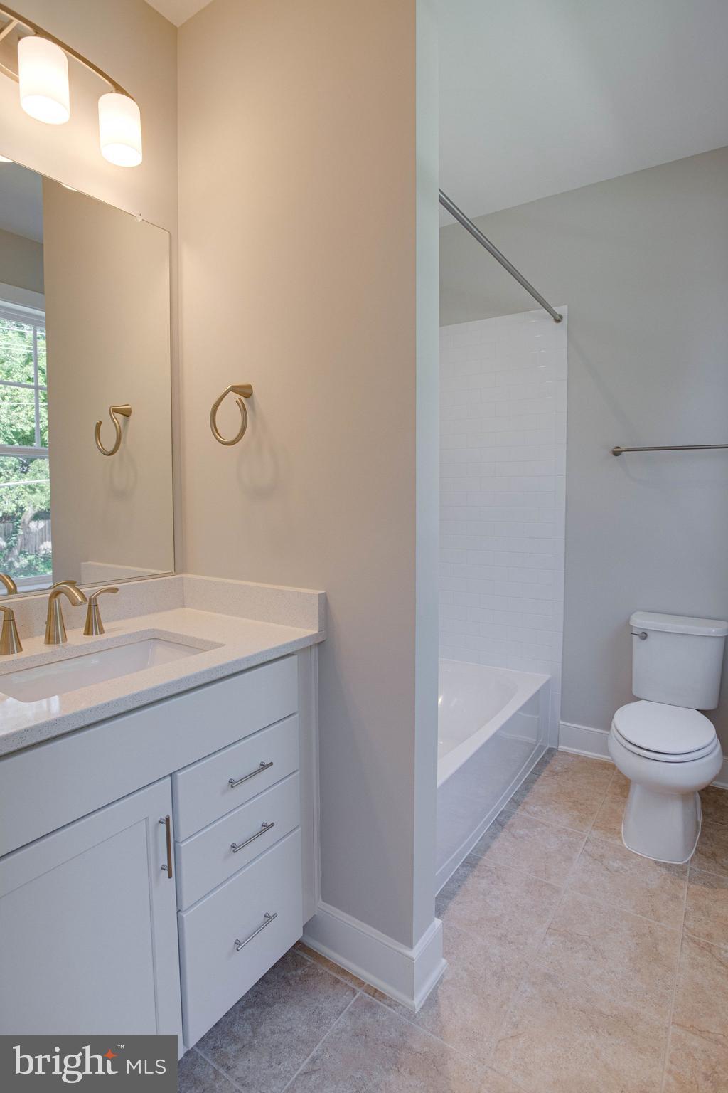 DUNN LORING WOODS - Residential