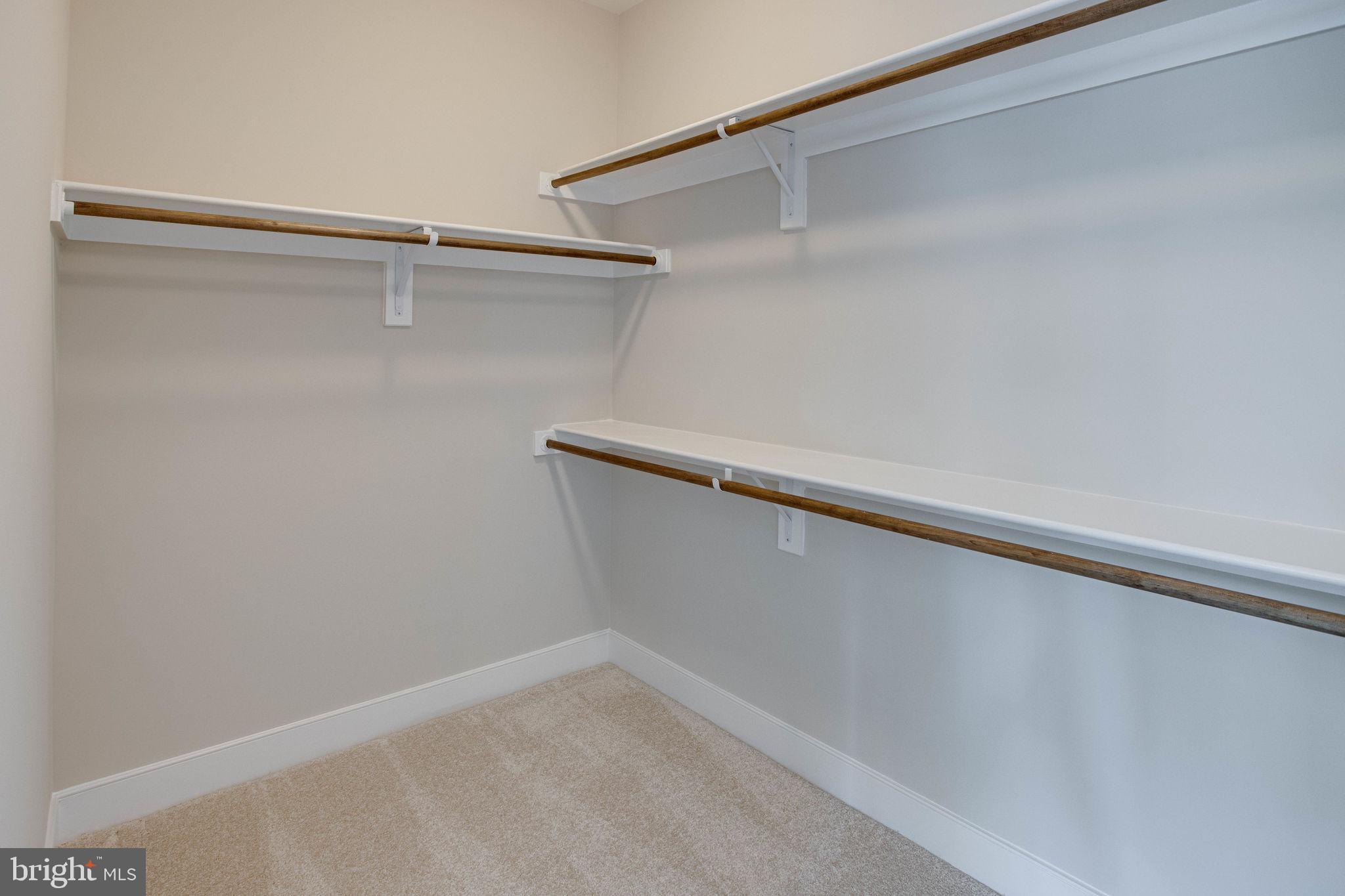 DUNN LORING WOODS - Residential