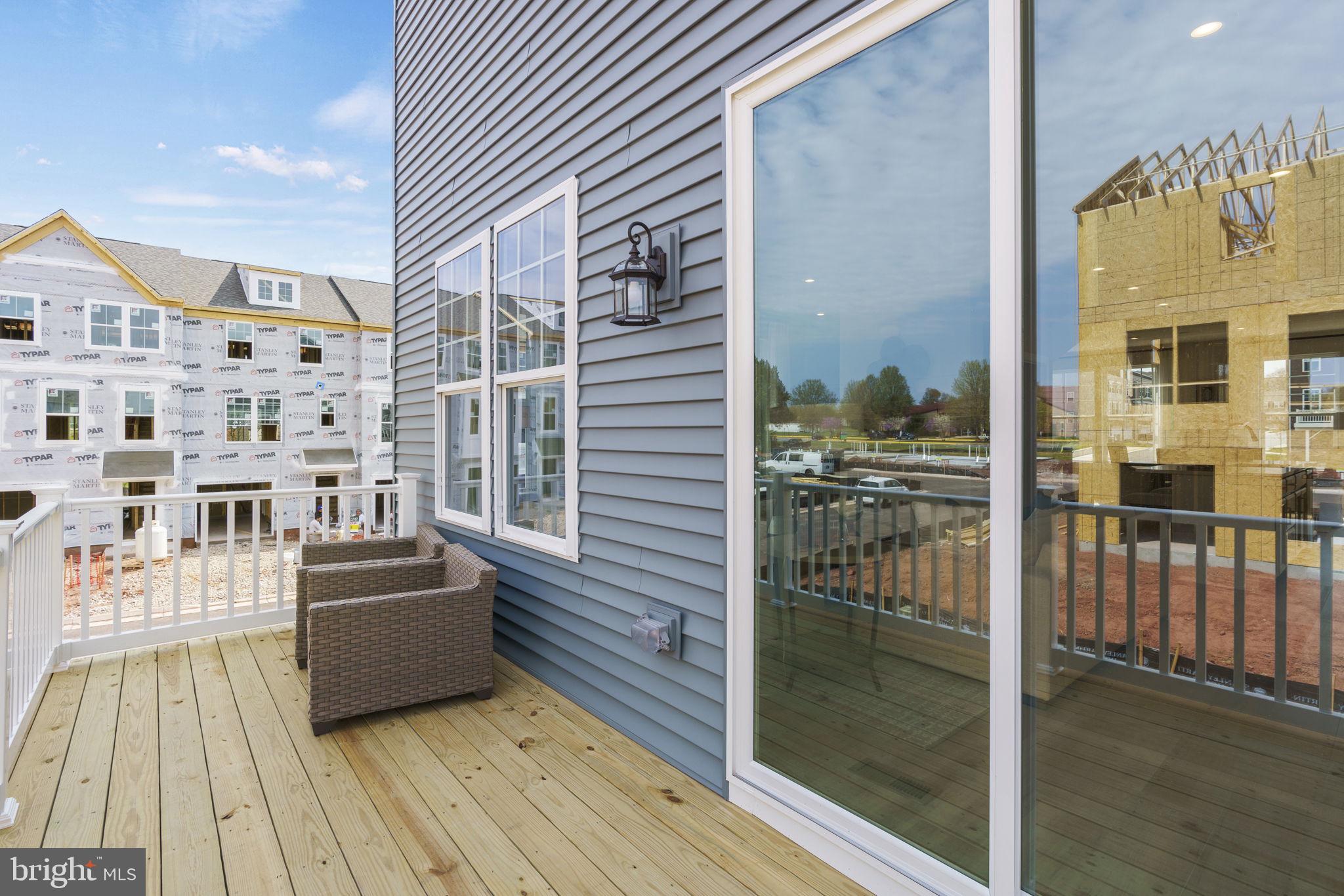 POTOMAC SHORES - Residential