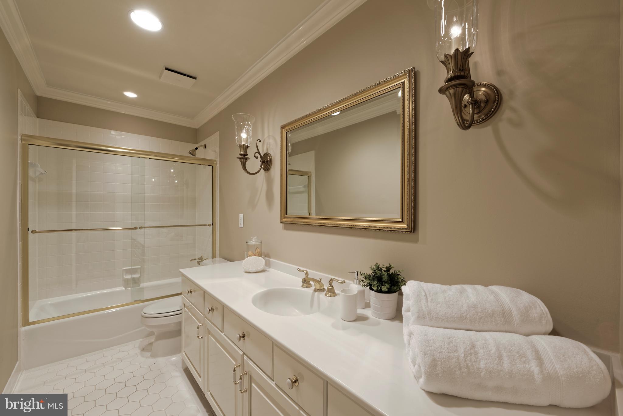 HARBORSIDE - Residential