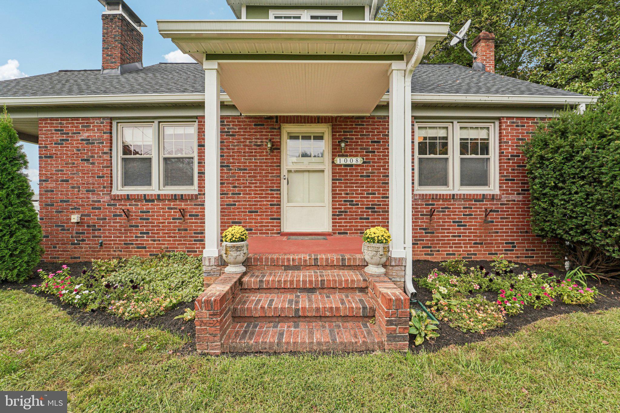 1008 N MAIN STREET