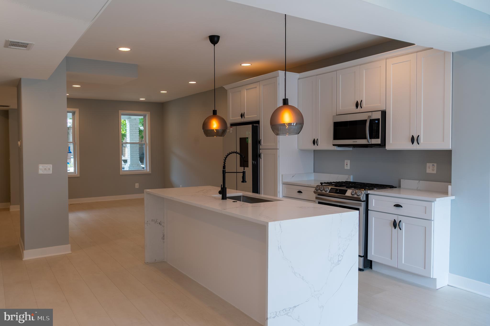 706 LONGFELLOW STREET NW