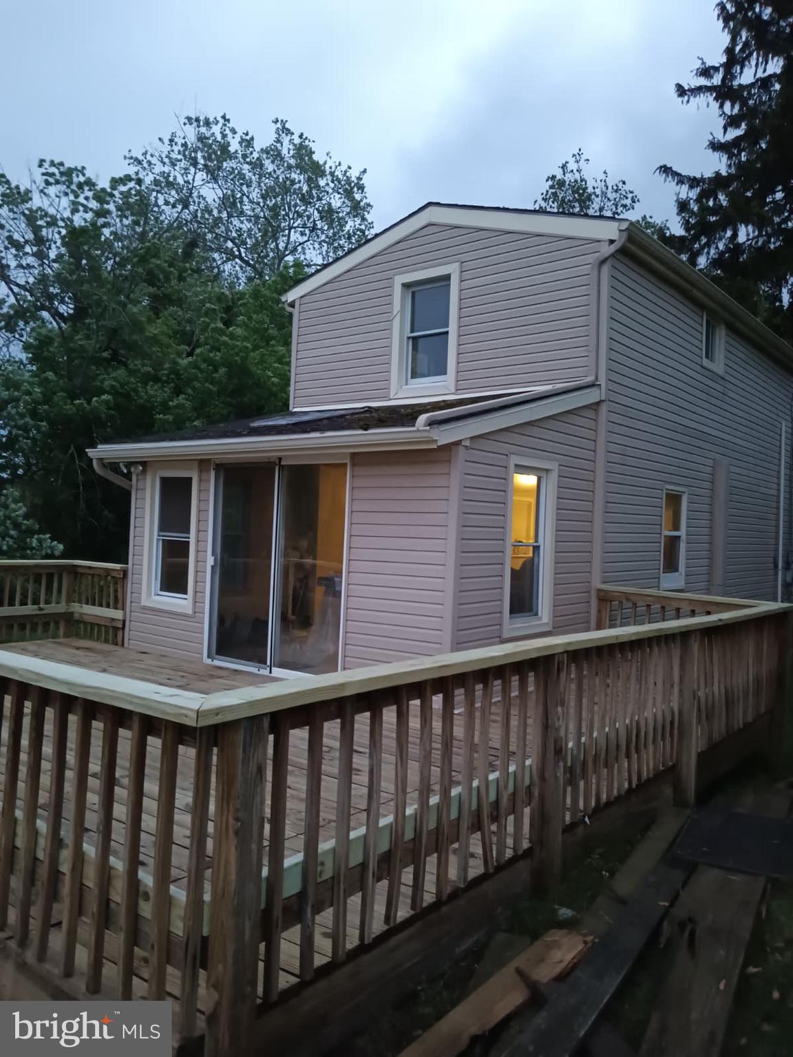 17 HIGGINSVILLE LANE