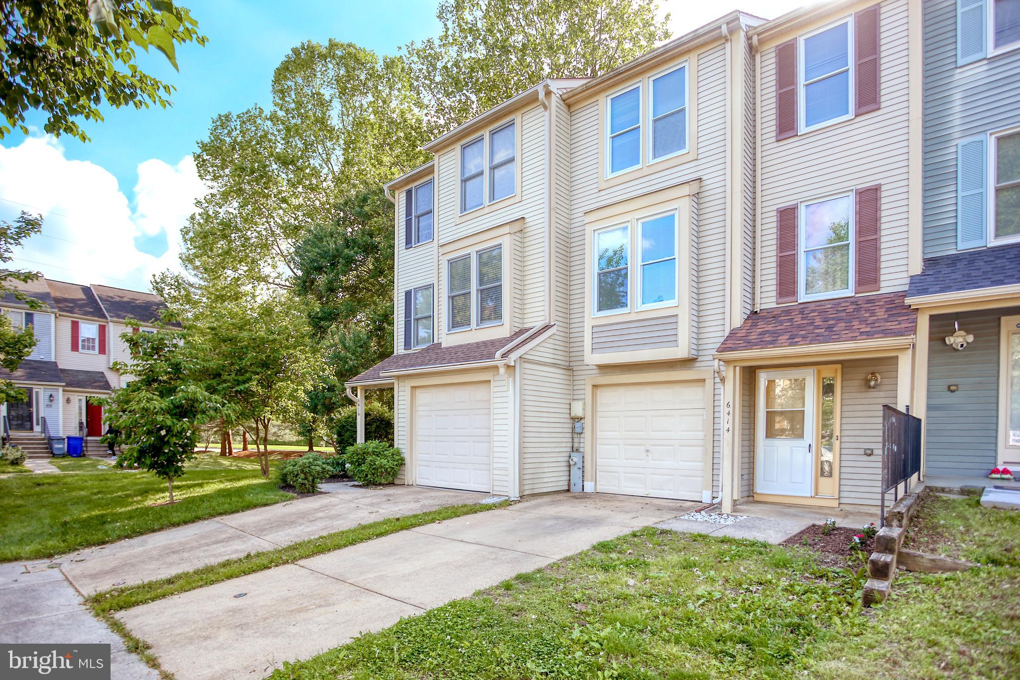6414 AUTUMN GOLD COURT