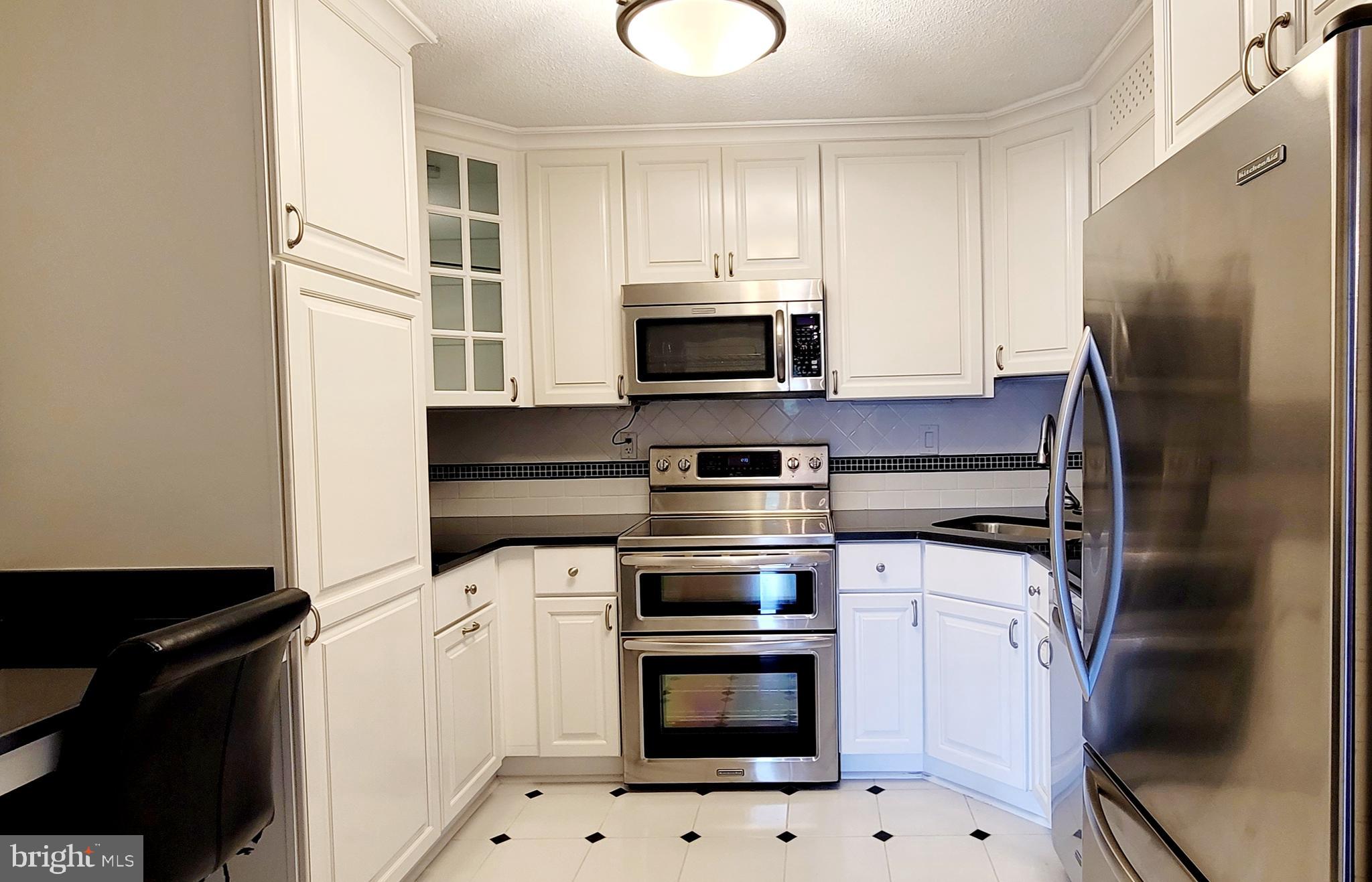 WATERGATE AT LANDMARK - Residential Lease