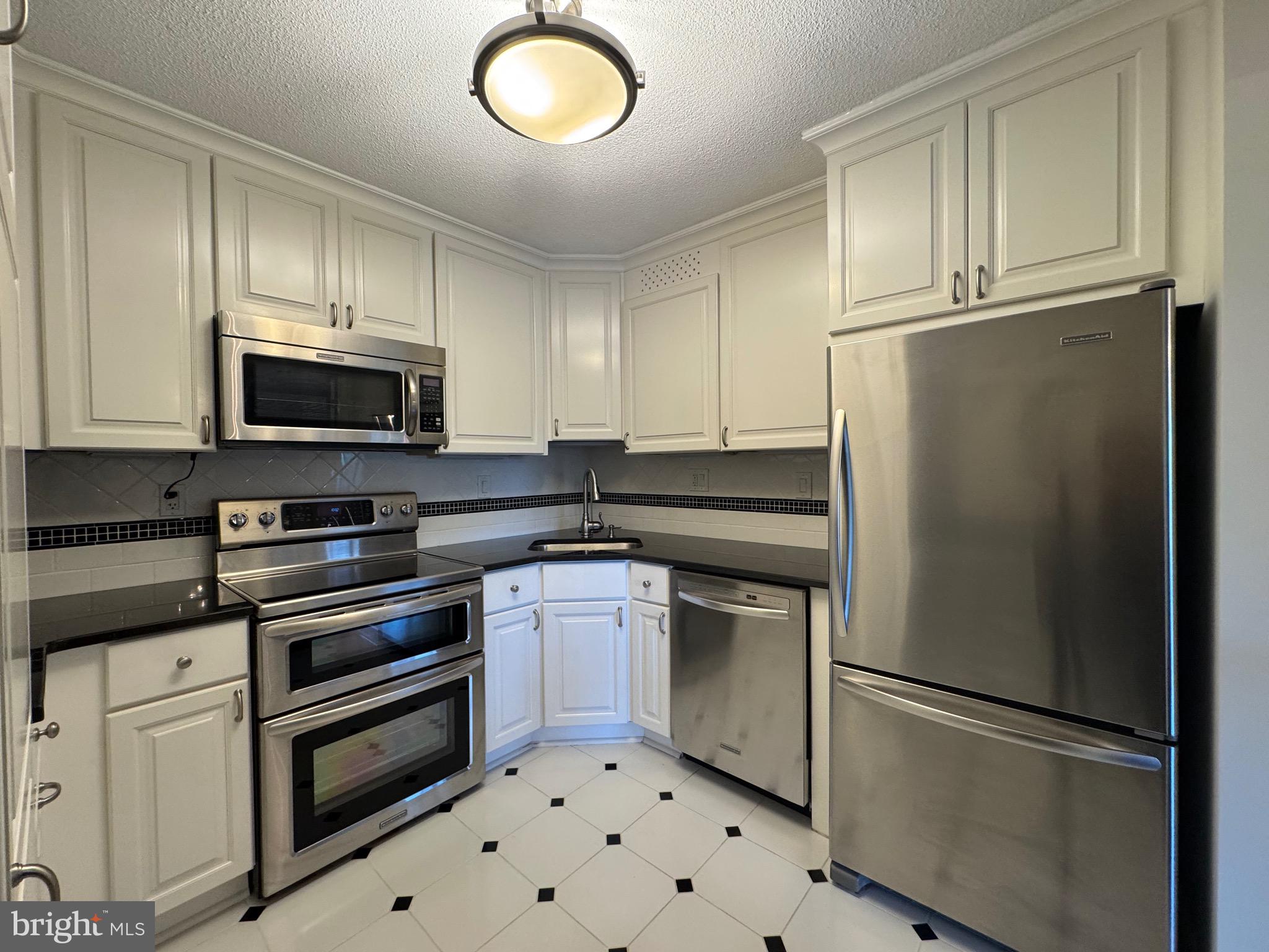 WATERGATE AT LANDMARK - Residential Lease