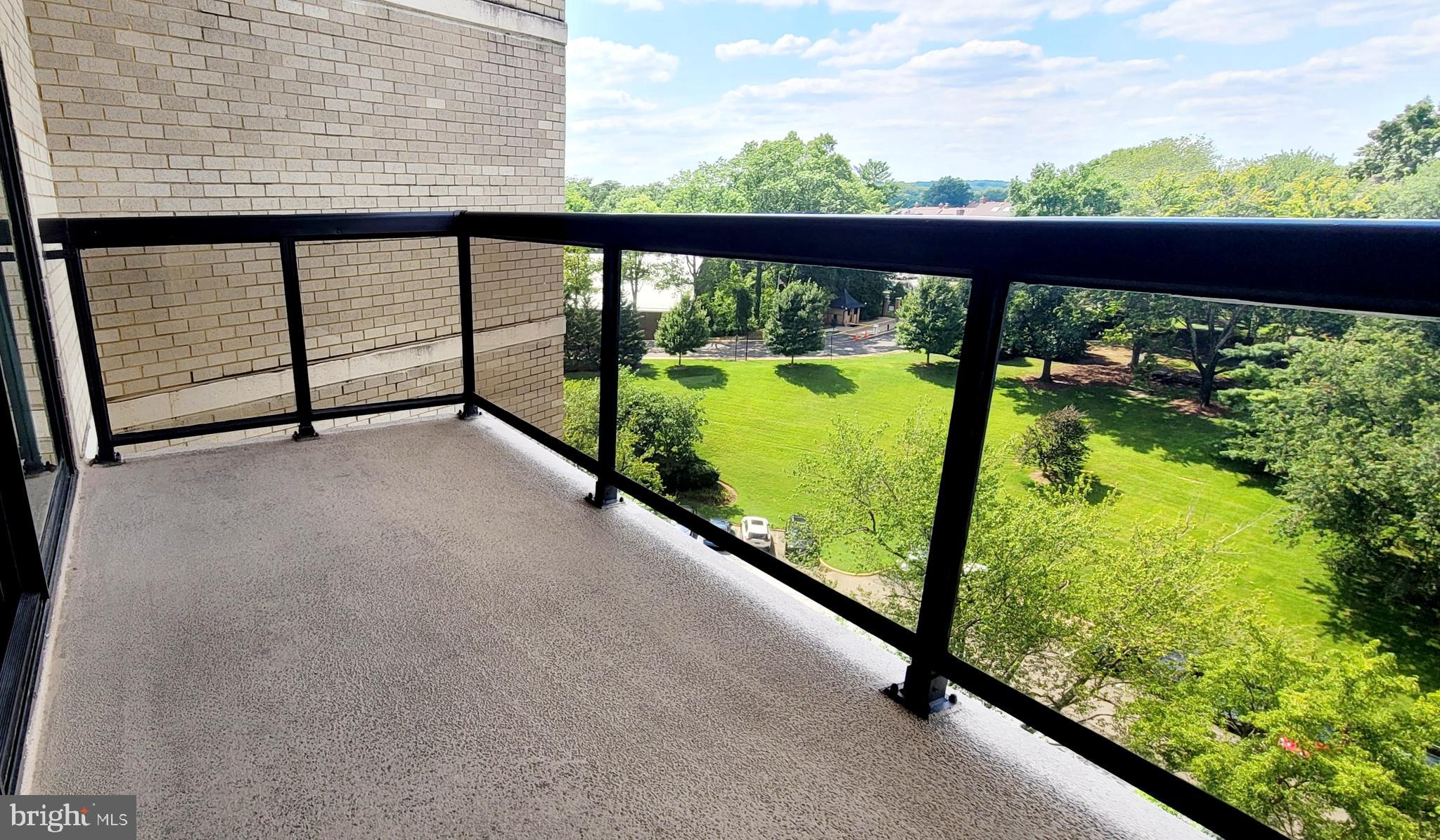 WATERGATE AT LANDMARK - Residential Lease