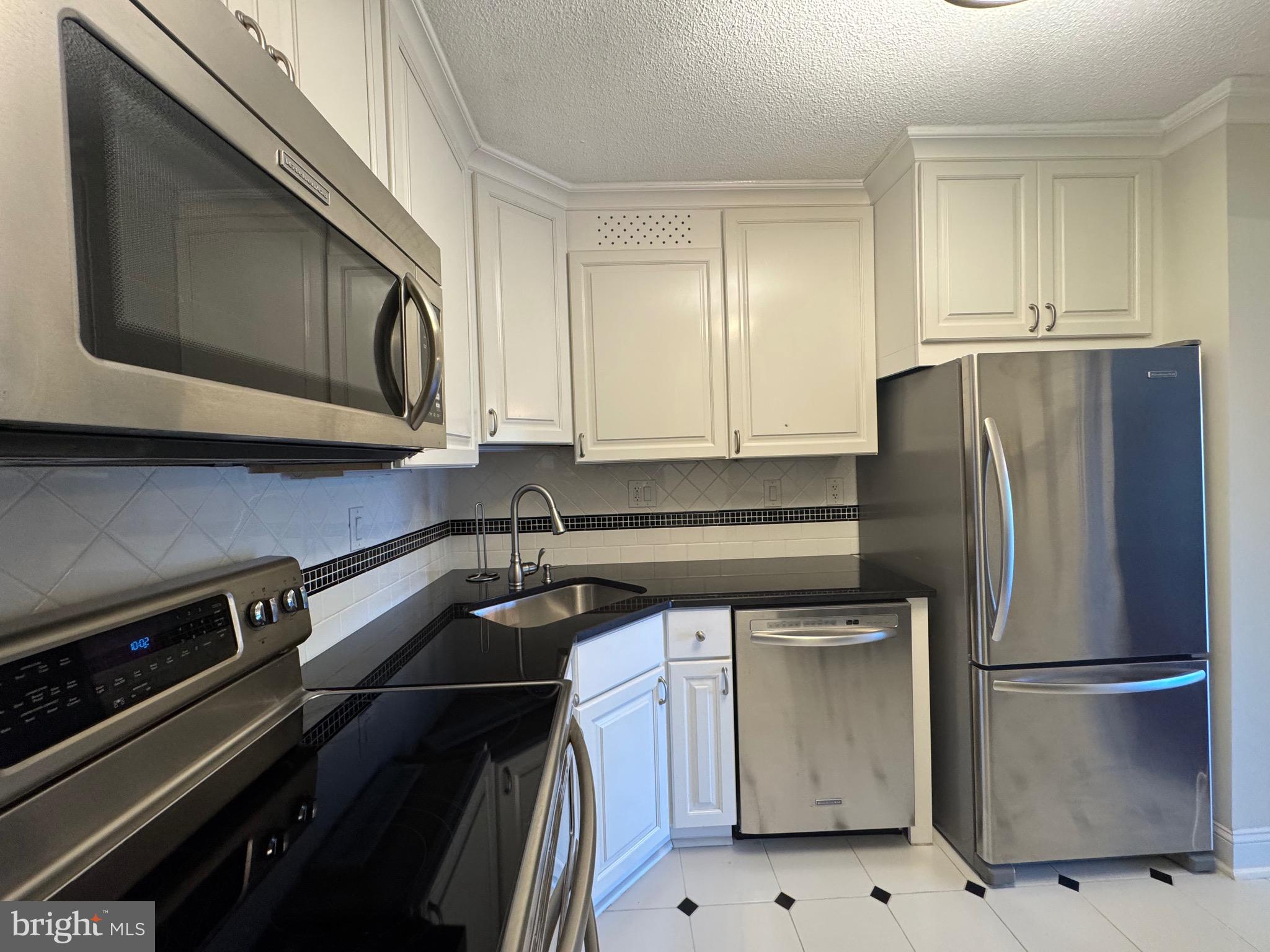 WATERGATE AT LANDMARK - Residential Lease