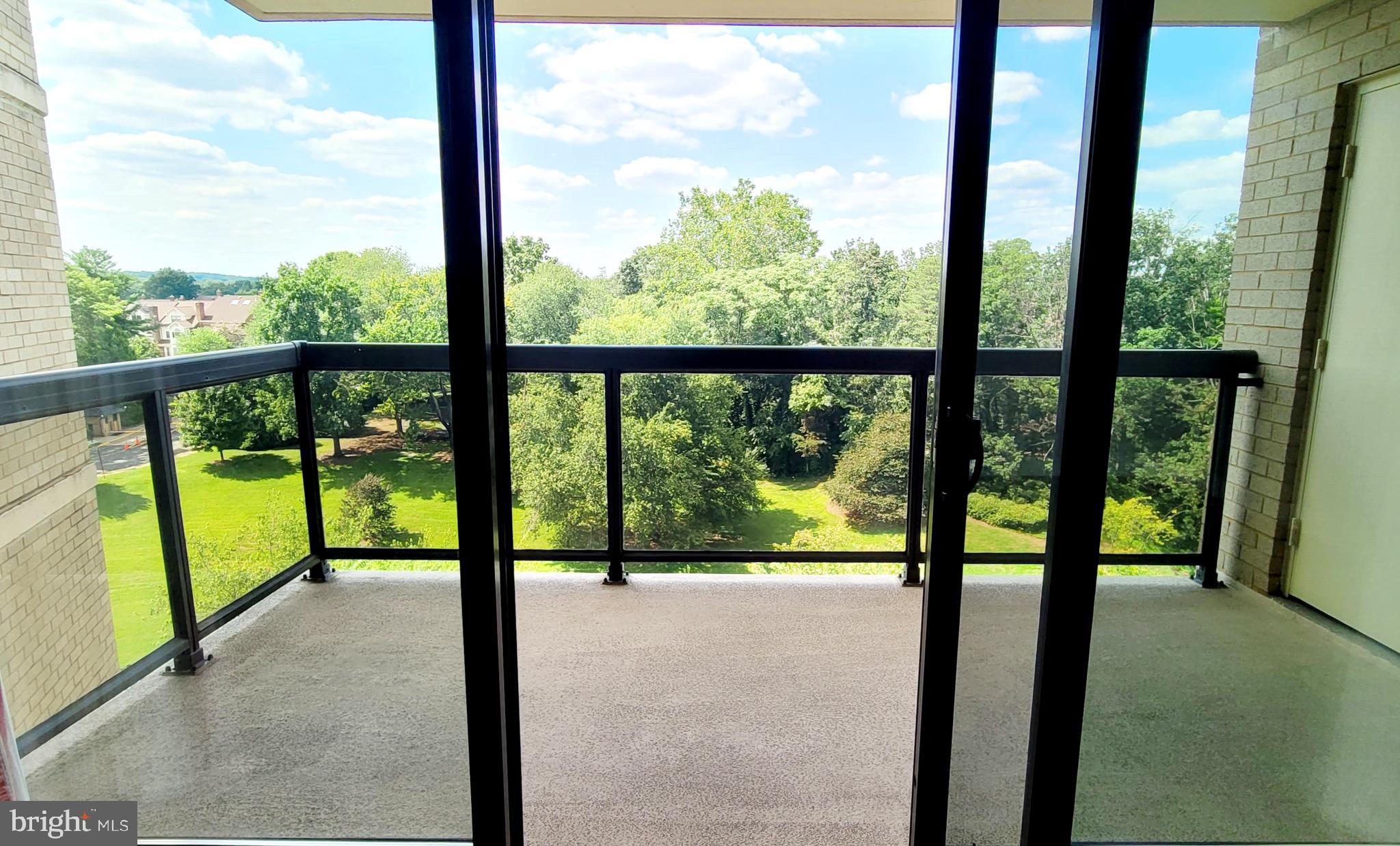 WATERGATE AT LANDMARK - Residential Lease