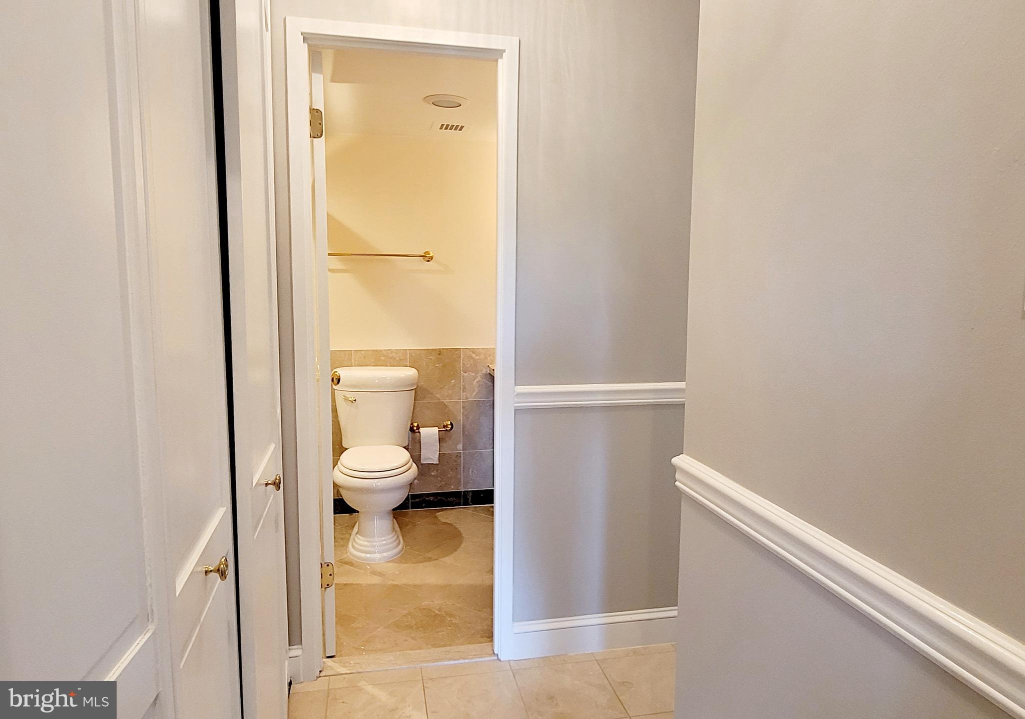 WATERGATE AT LANDMARK - Residential Lease