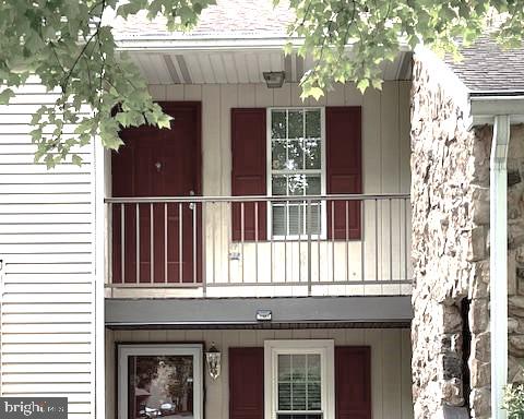 VALLEY GREEN CONDO - Residential Lease