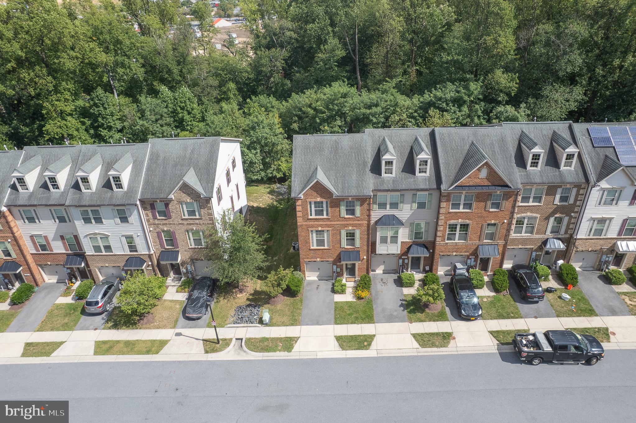 PARKSIDE - Residential