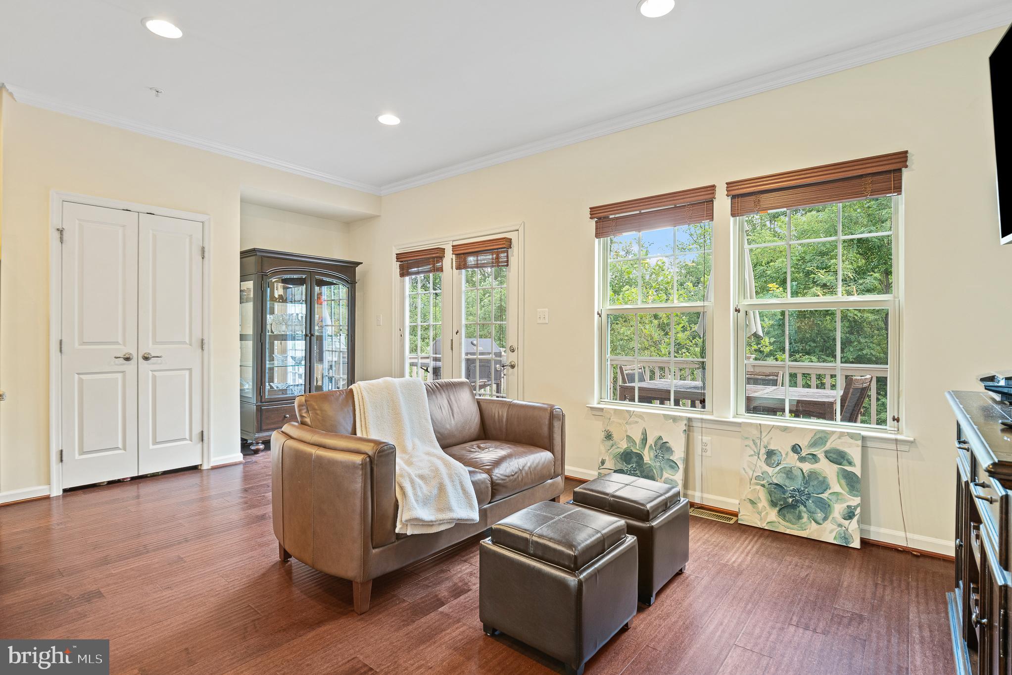 PARKSIDE - Residential