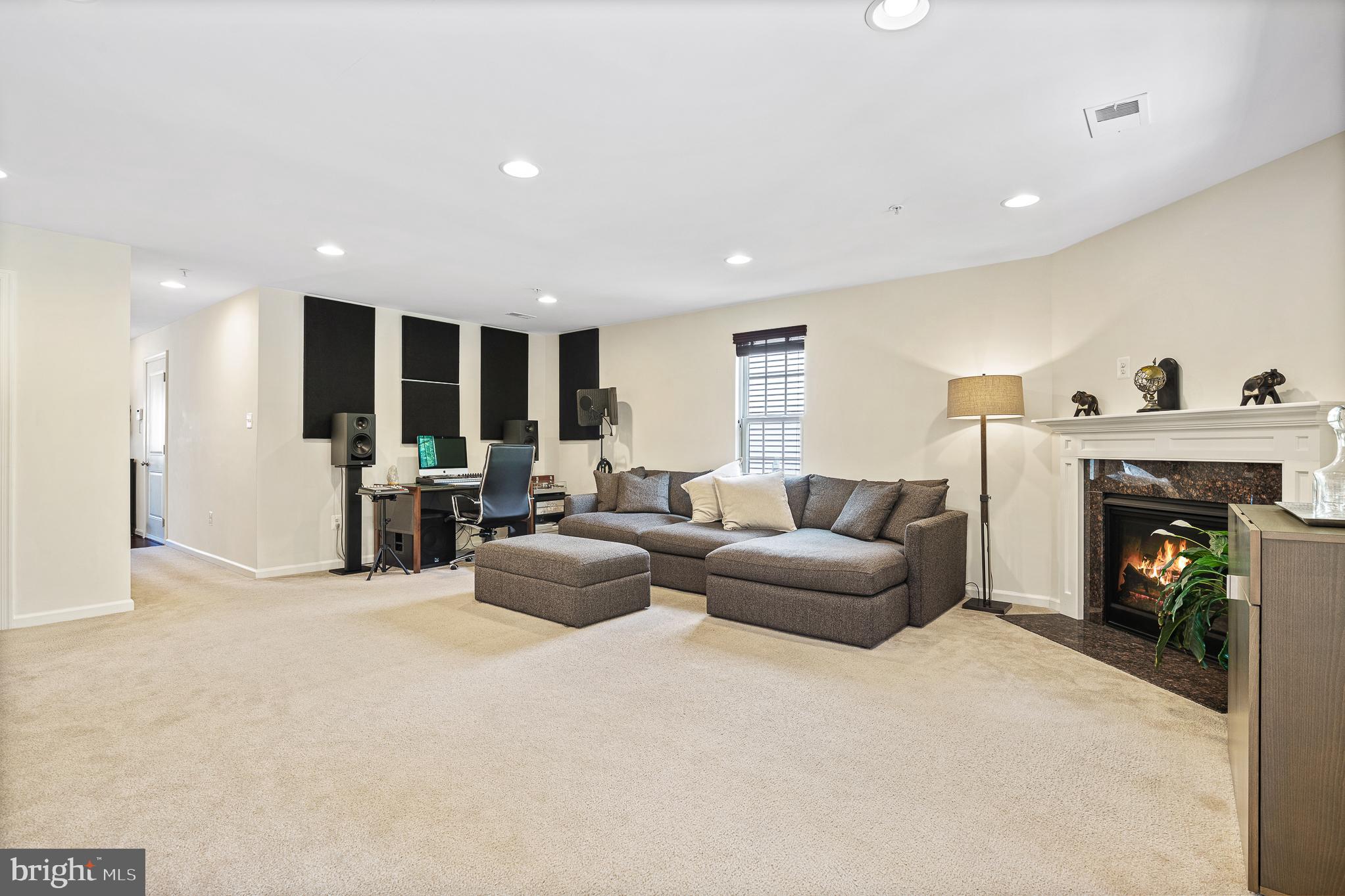 PARKSIDE - Residential