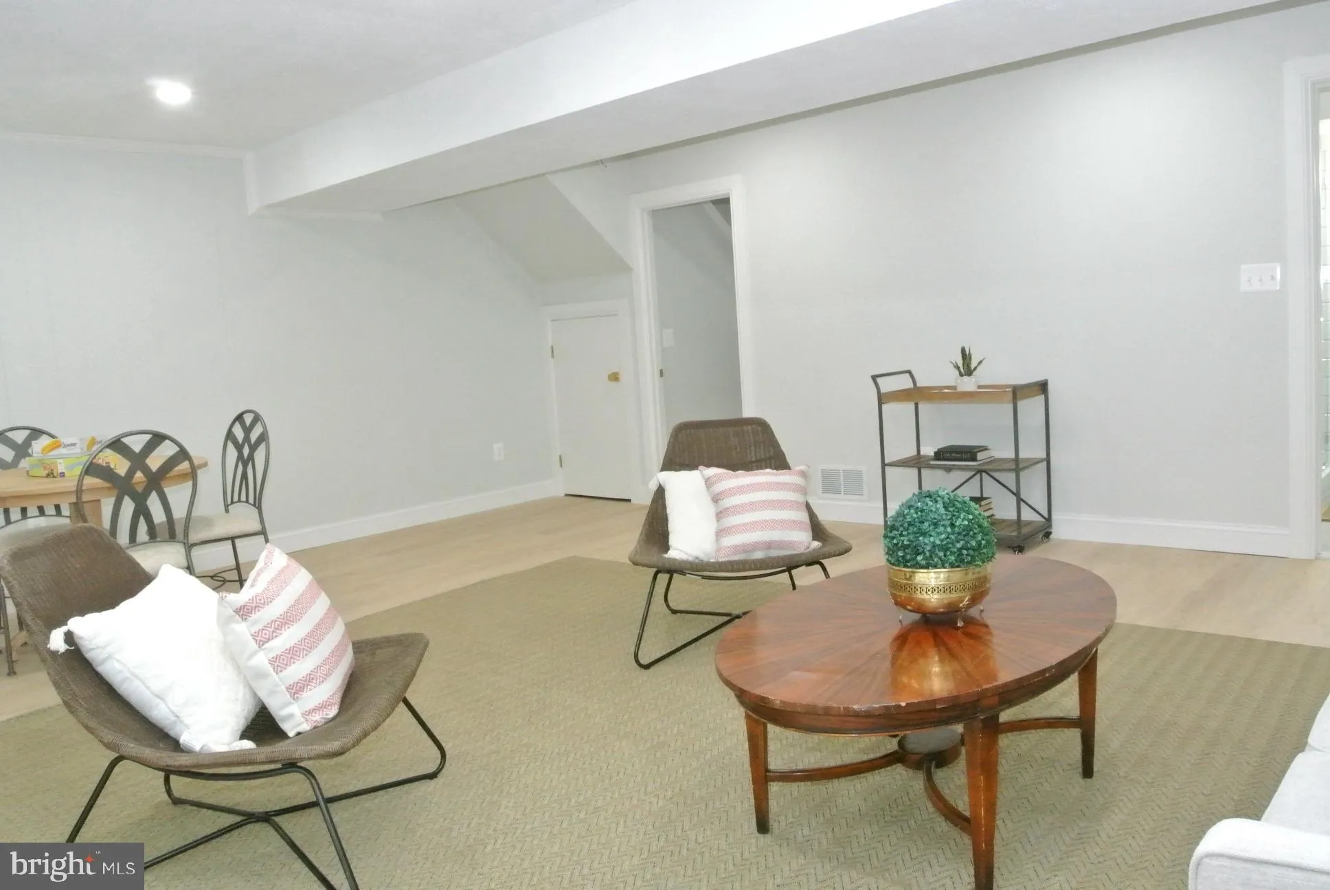 Lutherville Timonium, Maryland 21093, United States, 3 Bedrooms Bedrooms, ,4 BathroomsBathrooms,Residential,Active,109848